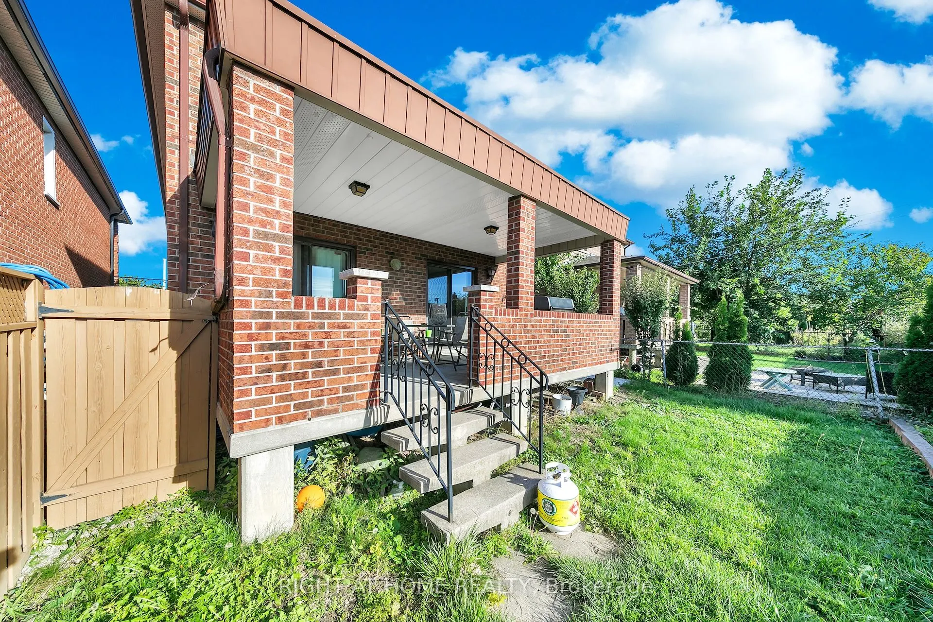 8 Terra Road
