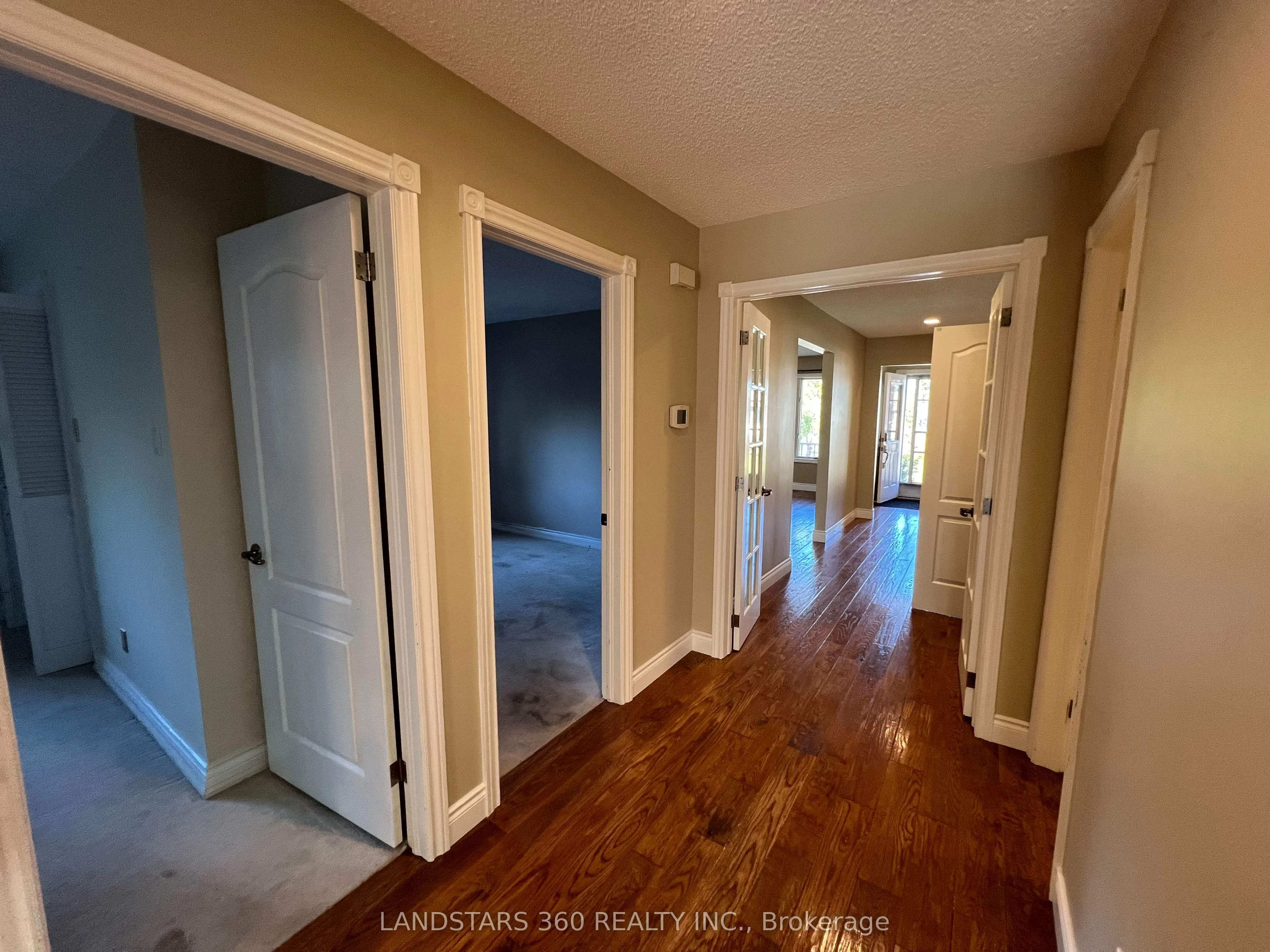 299 Lakeview Boulevard, #Upper