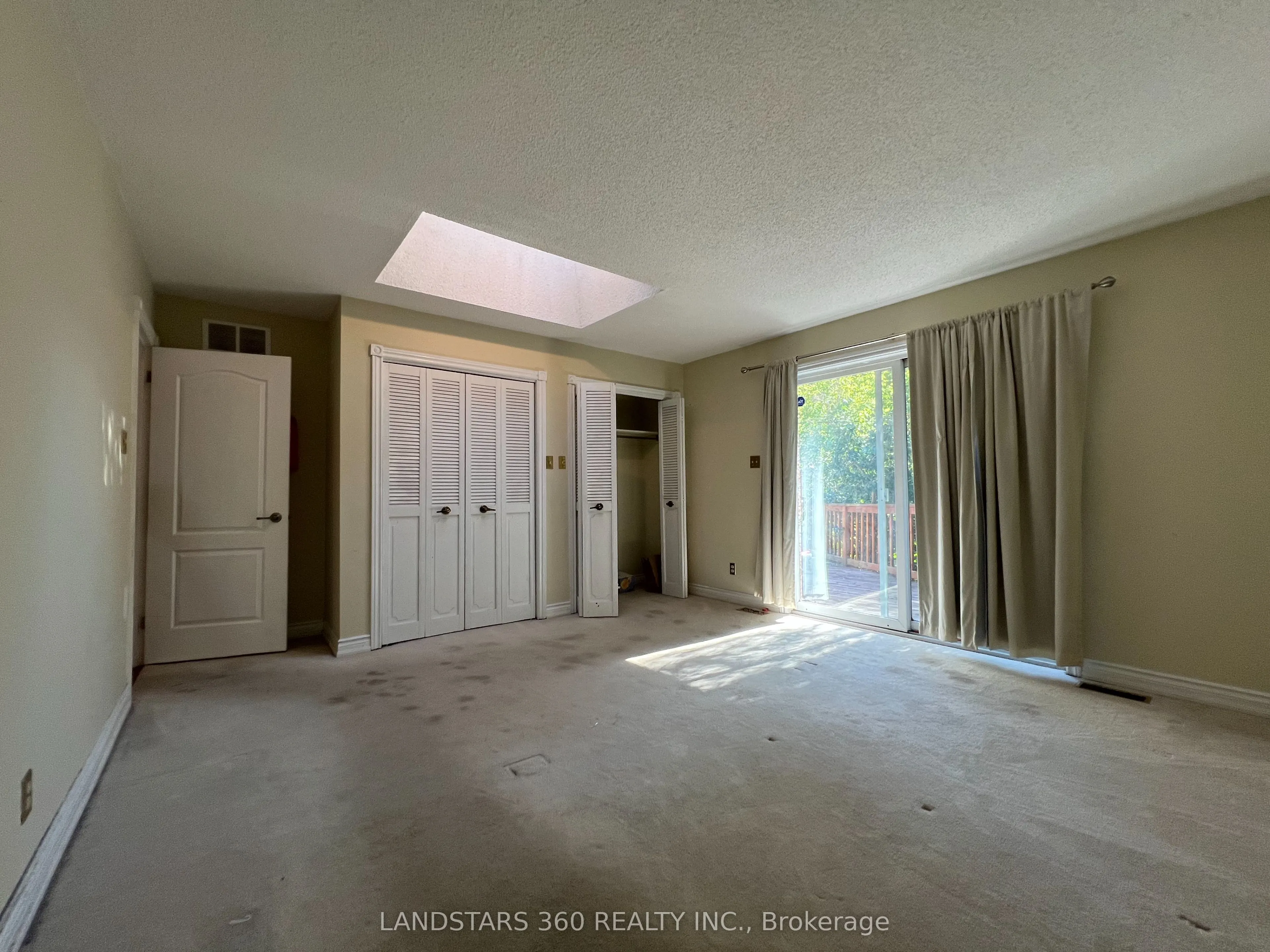 299 Lakeview Boulevard, #Upper