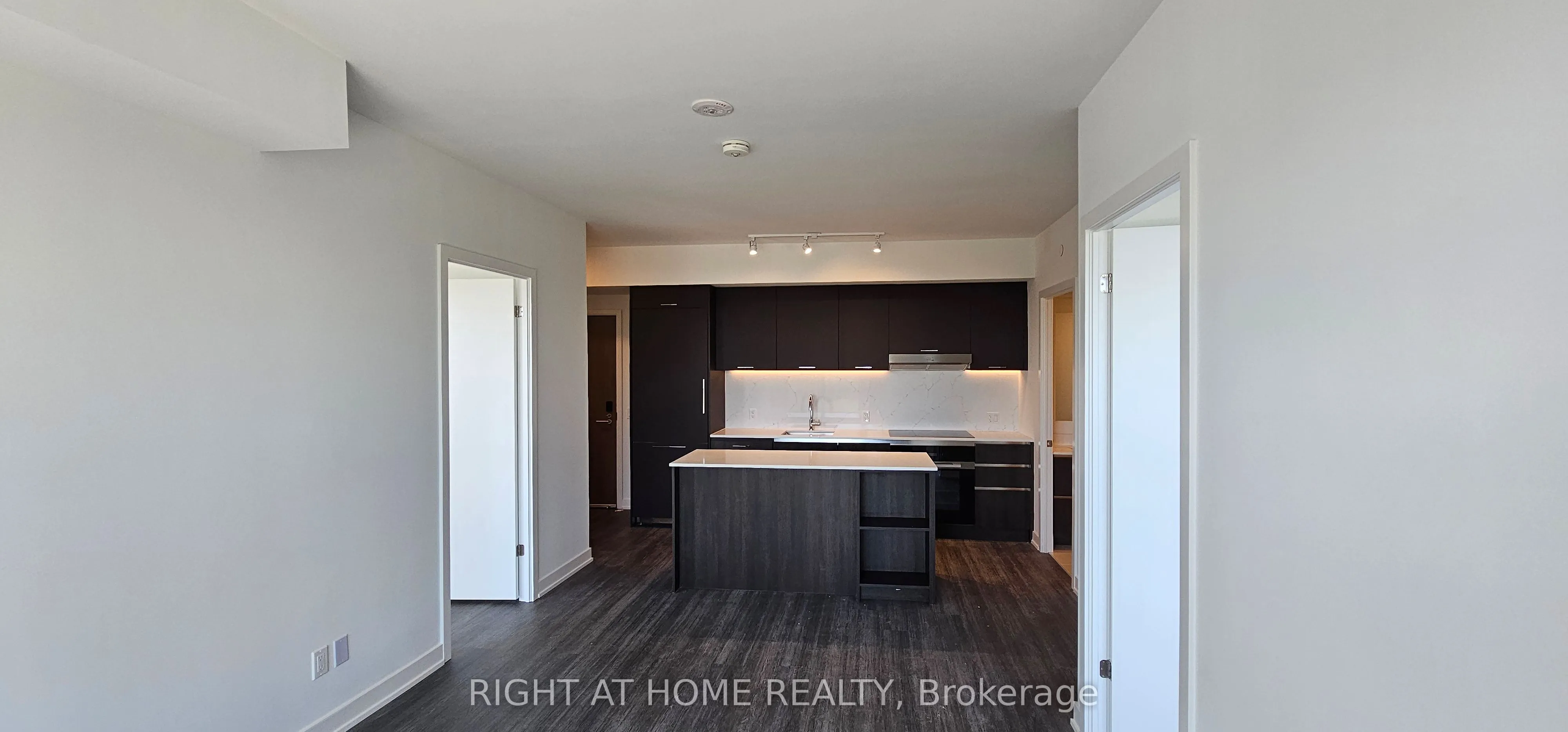8188 Yonge Street, #720