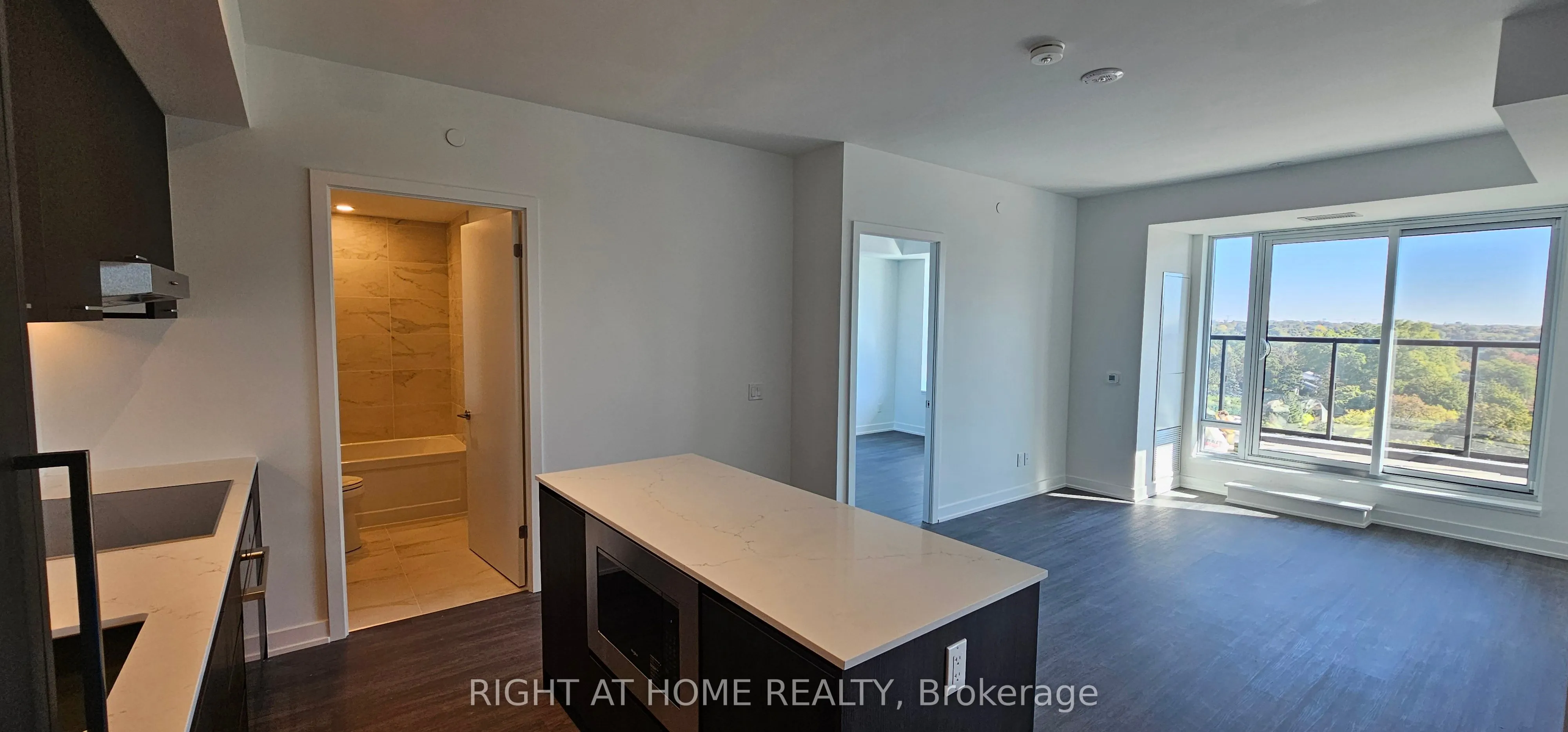 8188 Yonge Street, #720