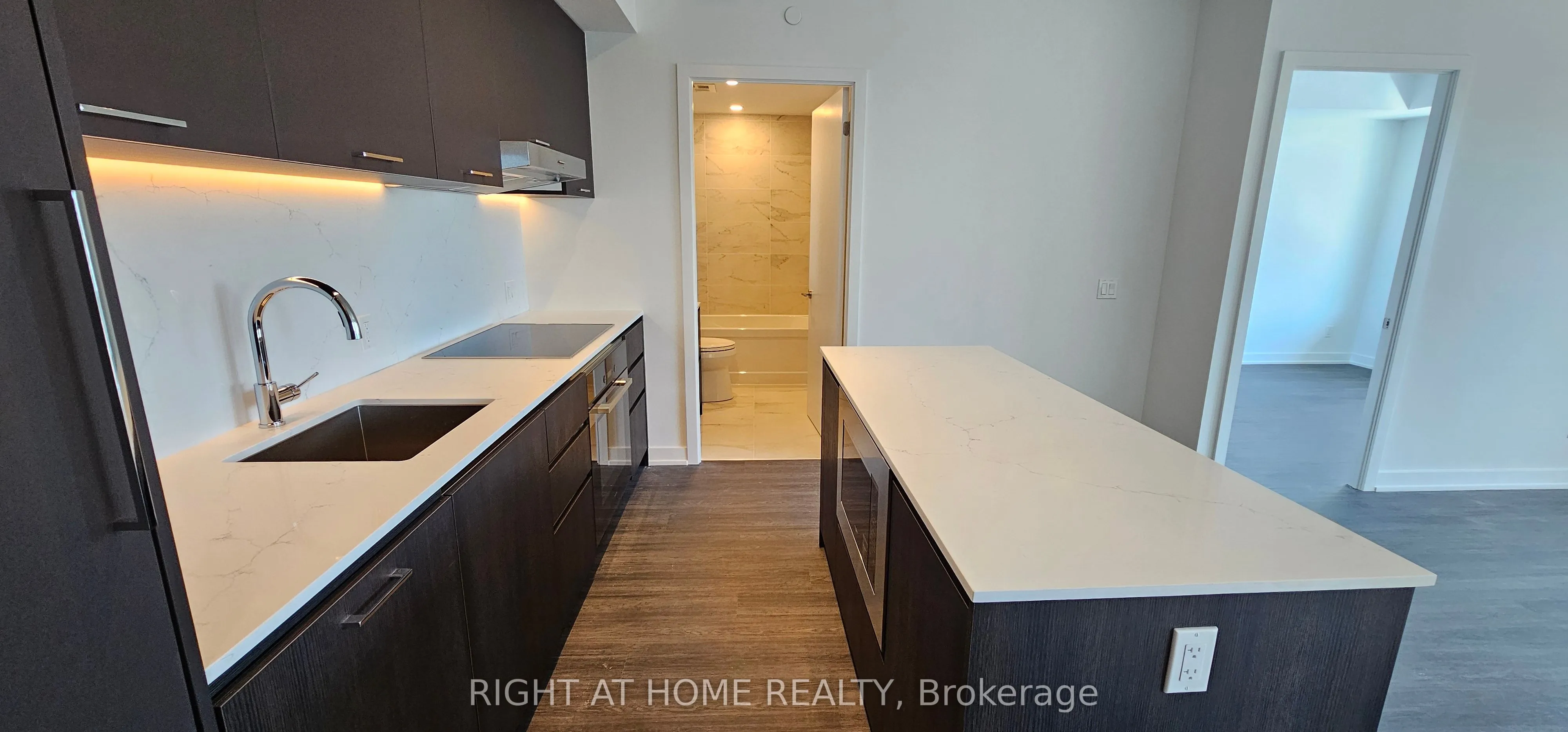 8188 Yonge Street, #720