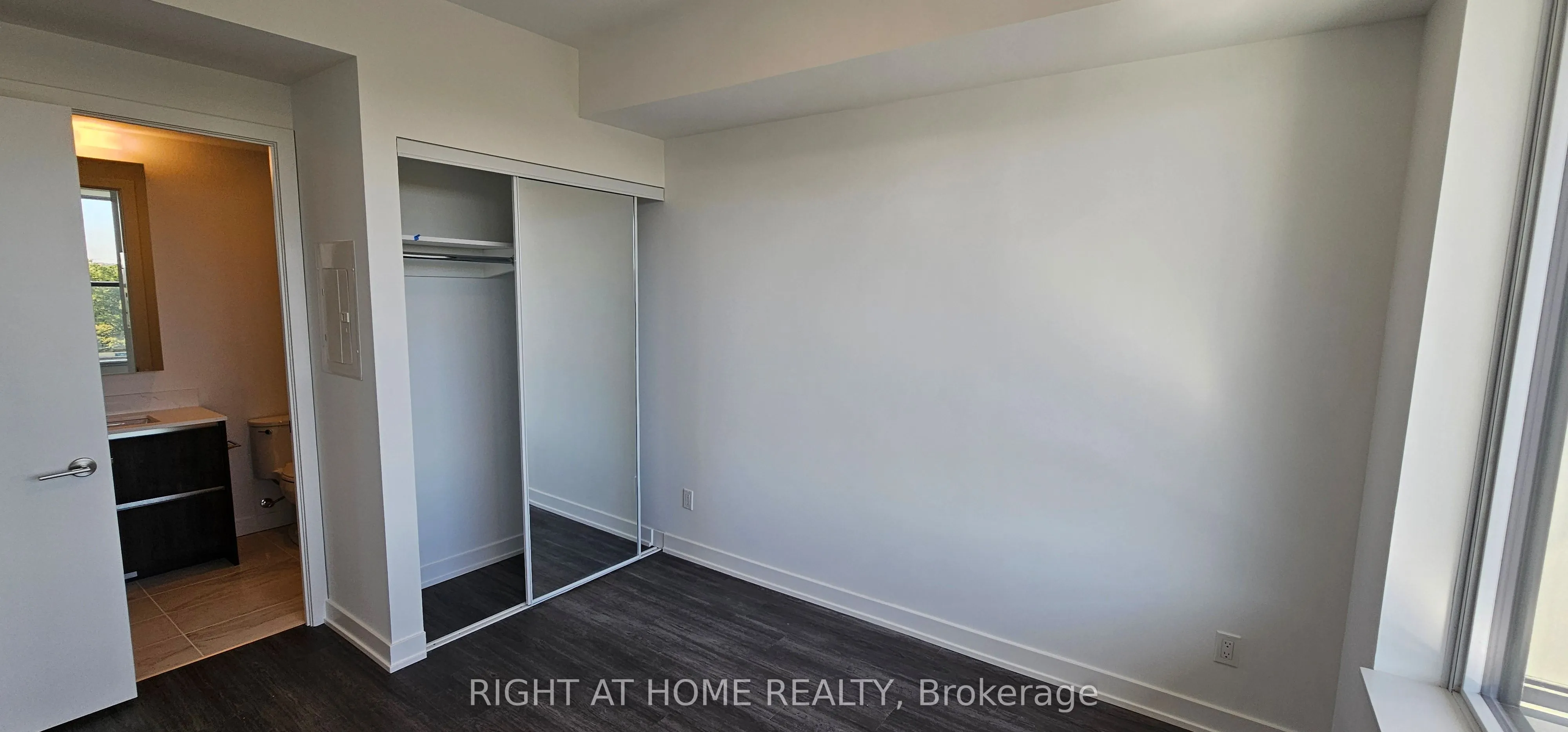8188 Yonge Street, #720