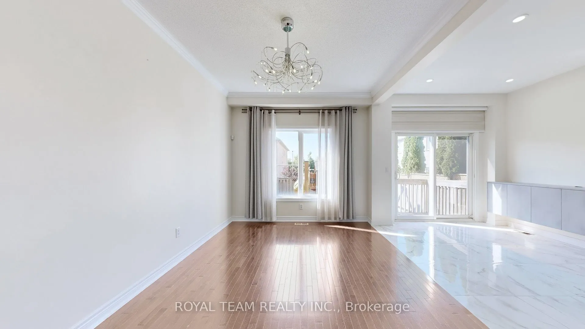 246 Lauderdale Drive
