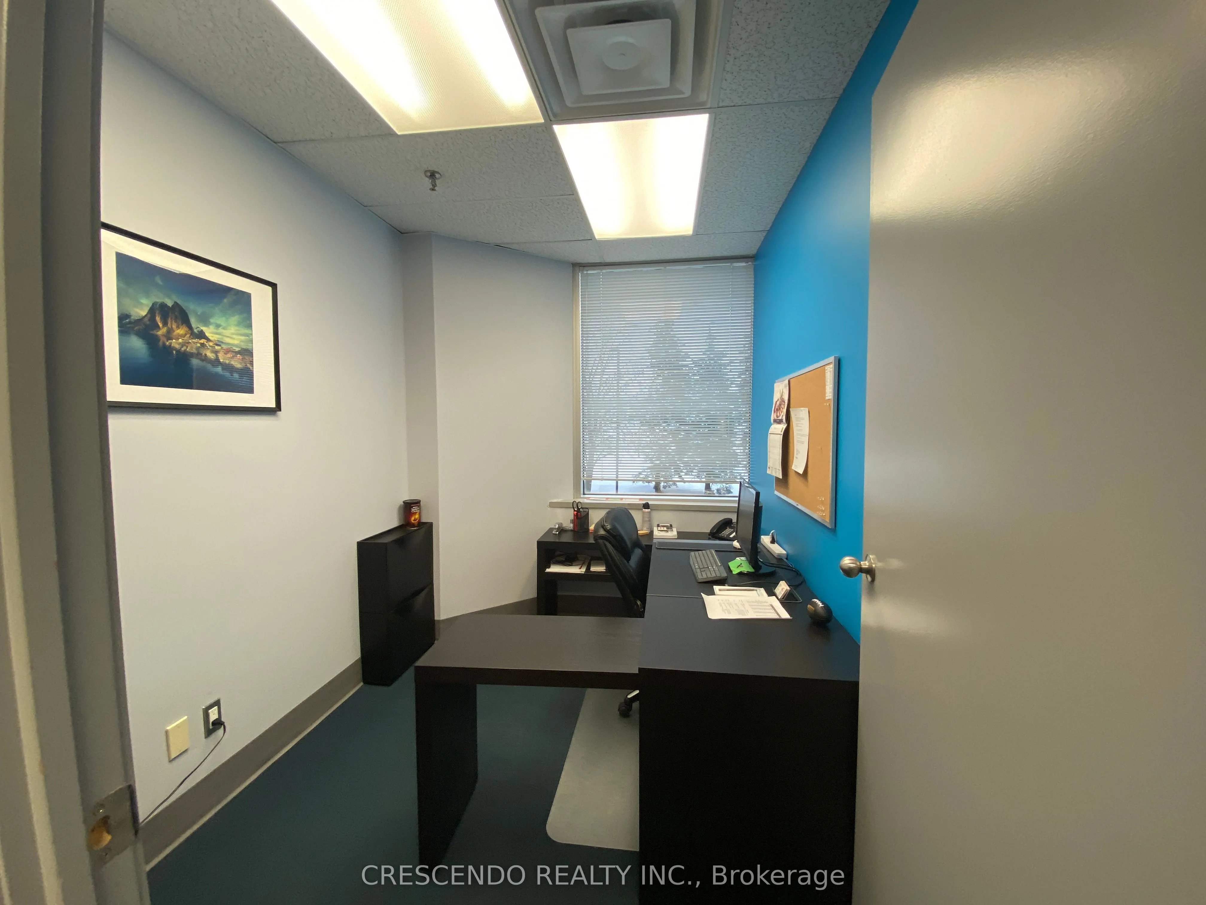 7050 Weston Road, #240