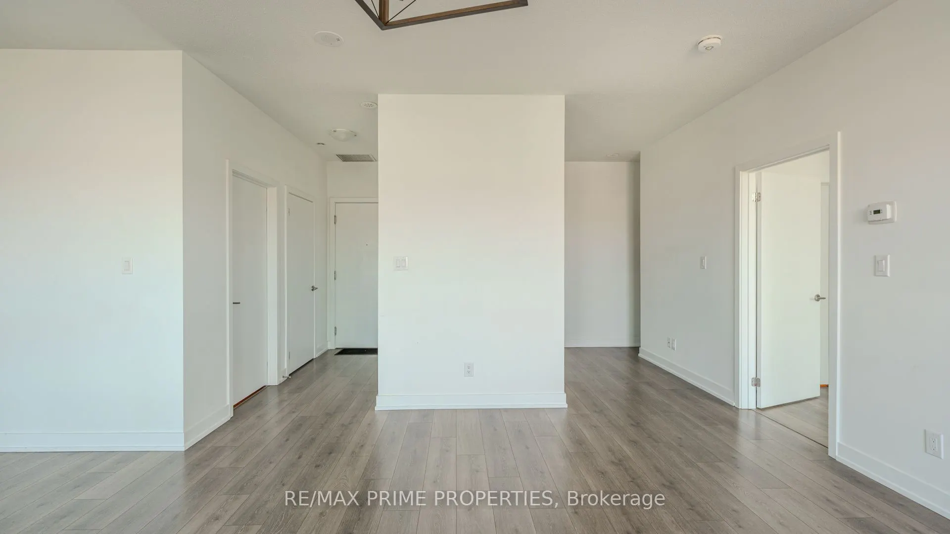 1709 Bur Oak Avenue, #501