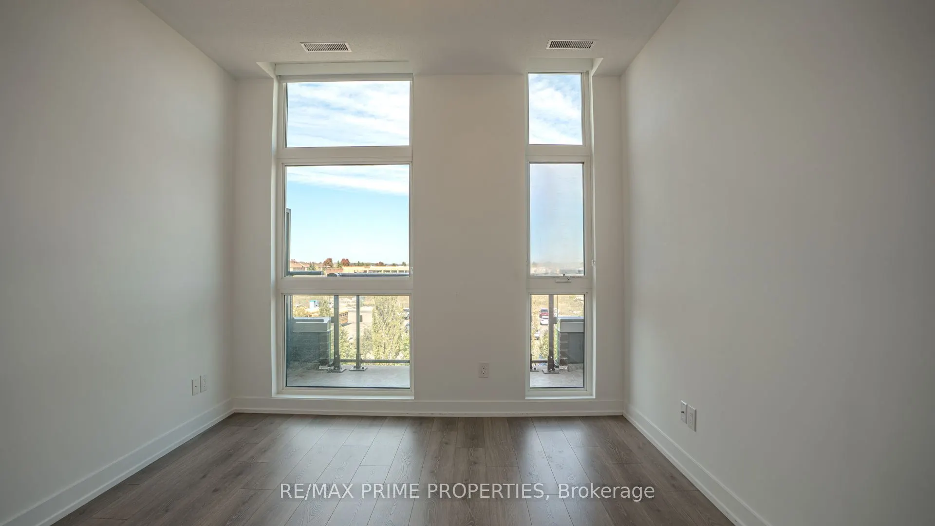 1709 Bur Oak Avenue, #501
