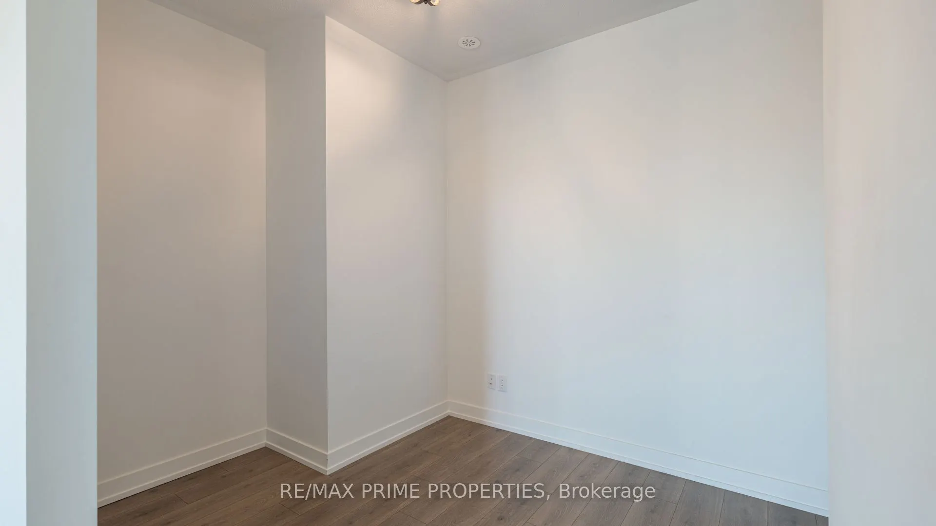 1709 Bur Oak Avenue, #501