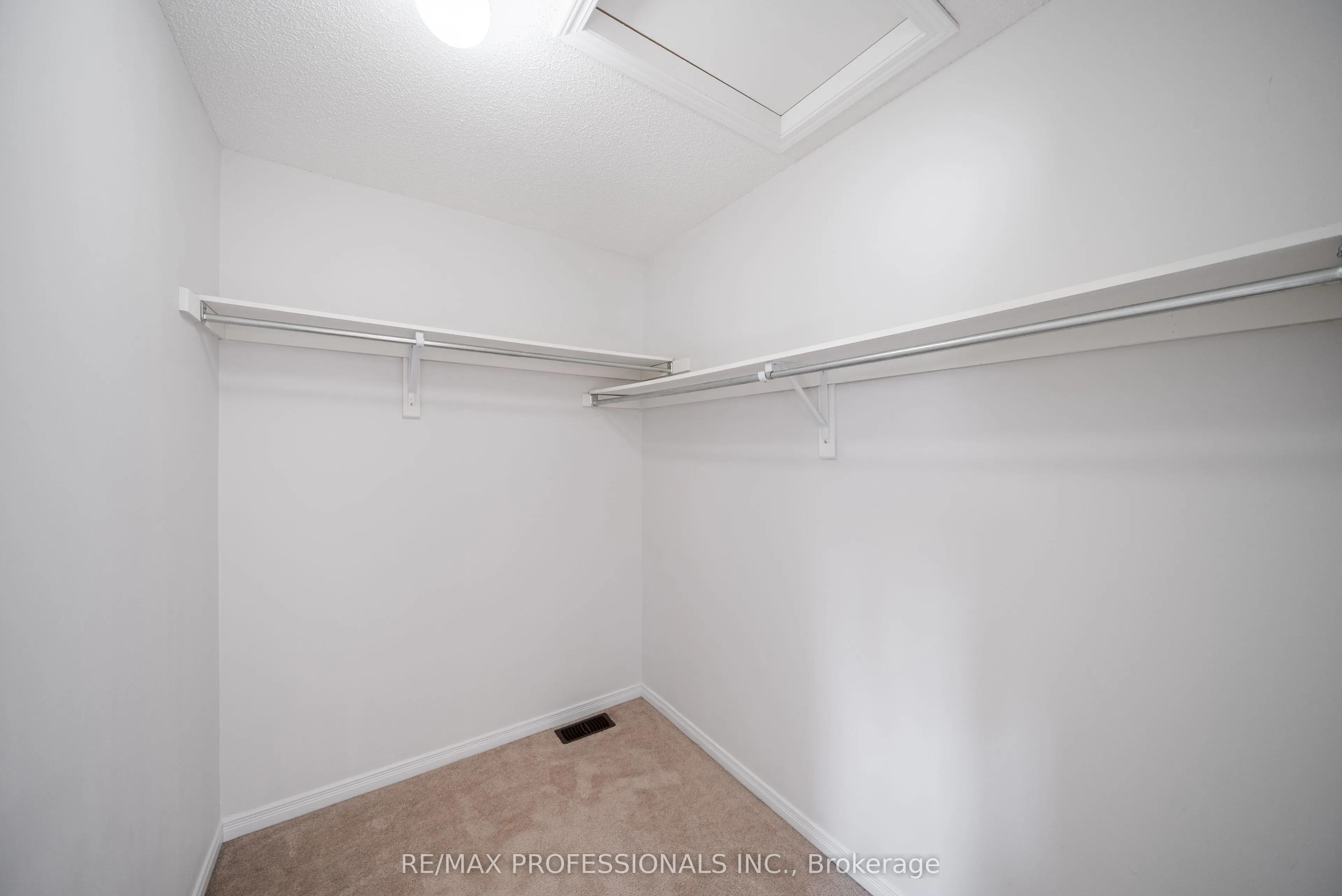 1017 Abram Court