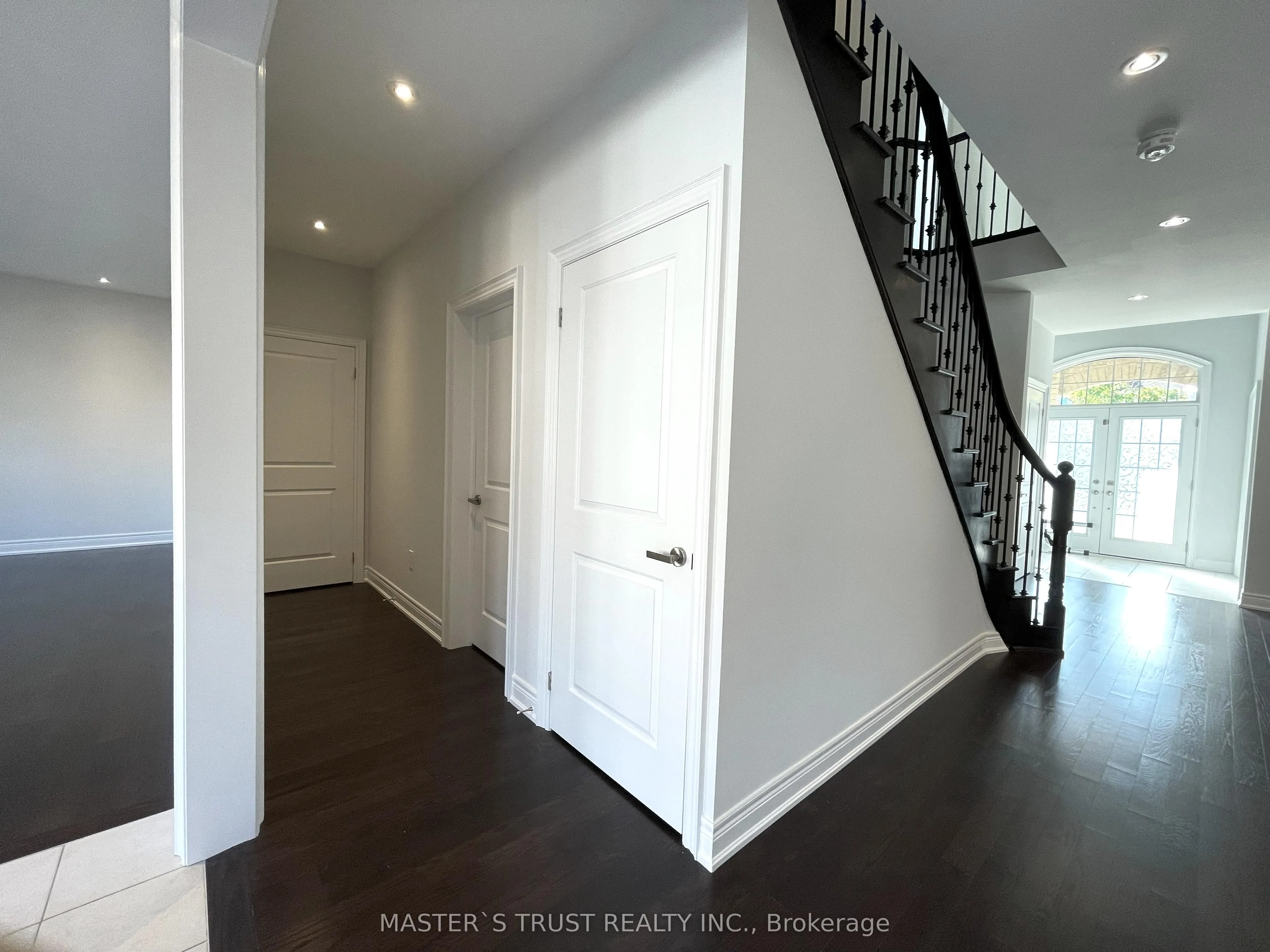 18 CLIFFORD FAIRBARN Drive