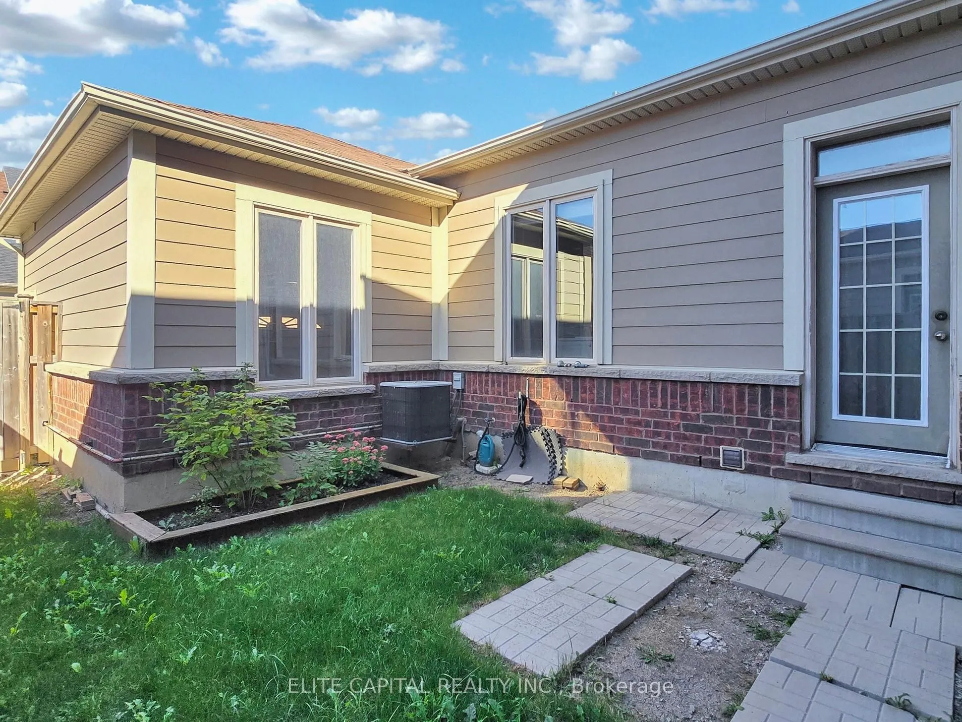 28 Ivory Silk Drive