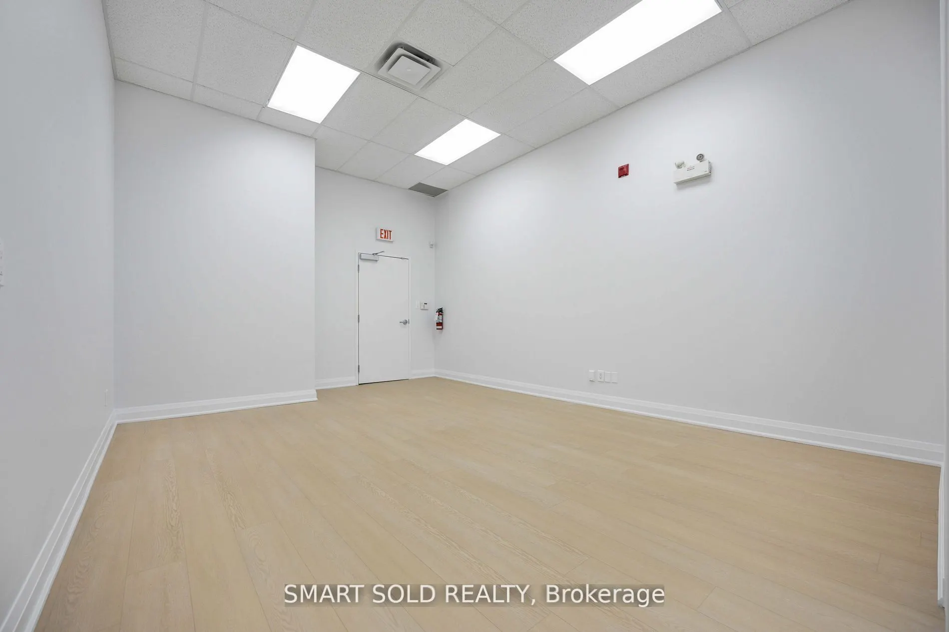 8787 Woodbine Avenue, #239