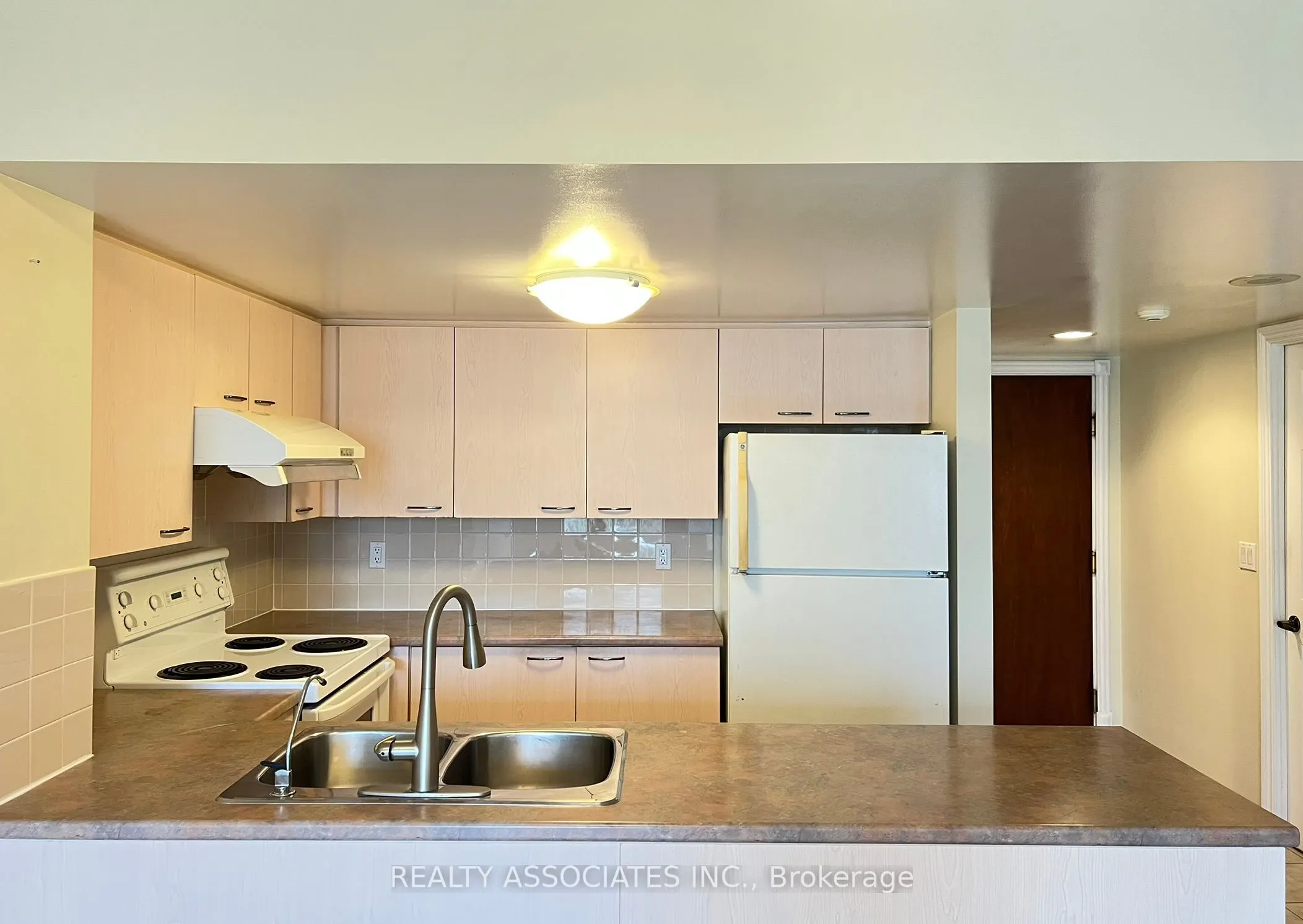 130 Pond Drive, #303