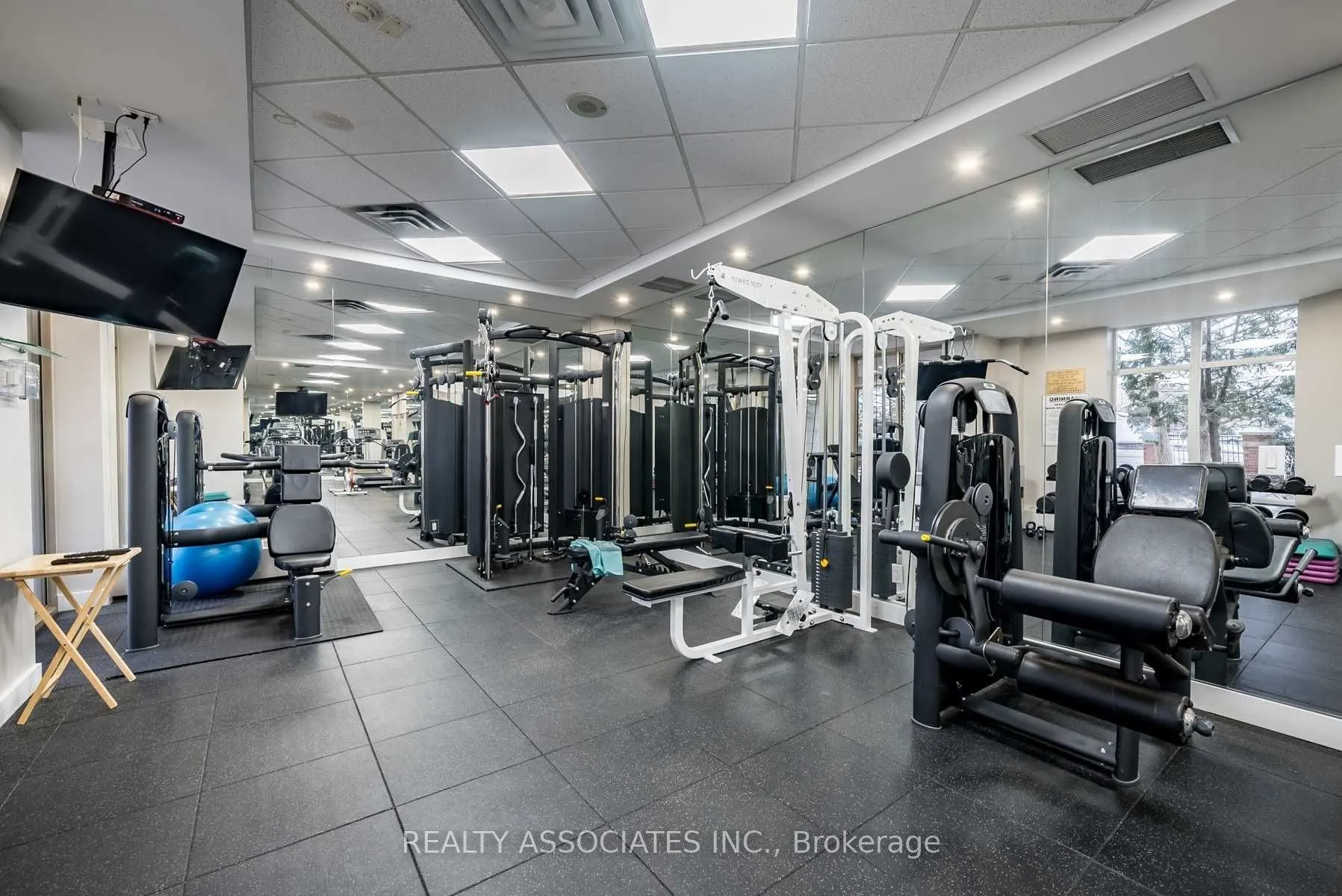 130 Pond Drive, #303