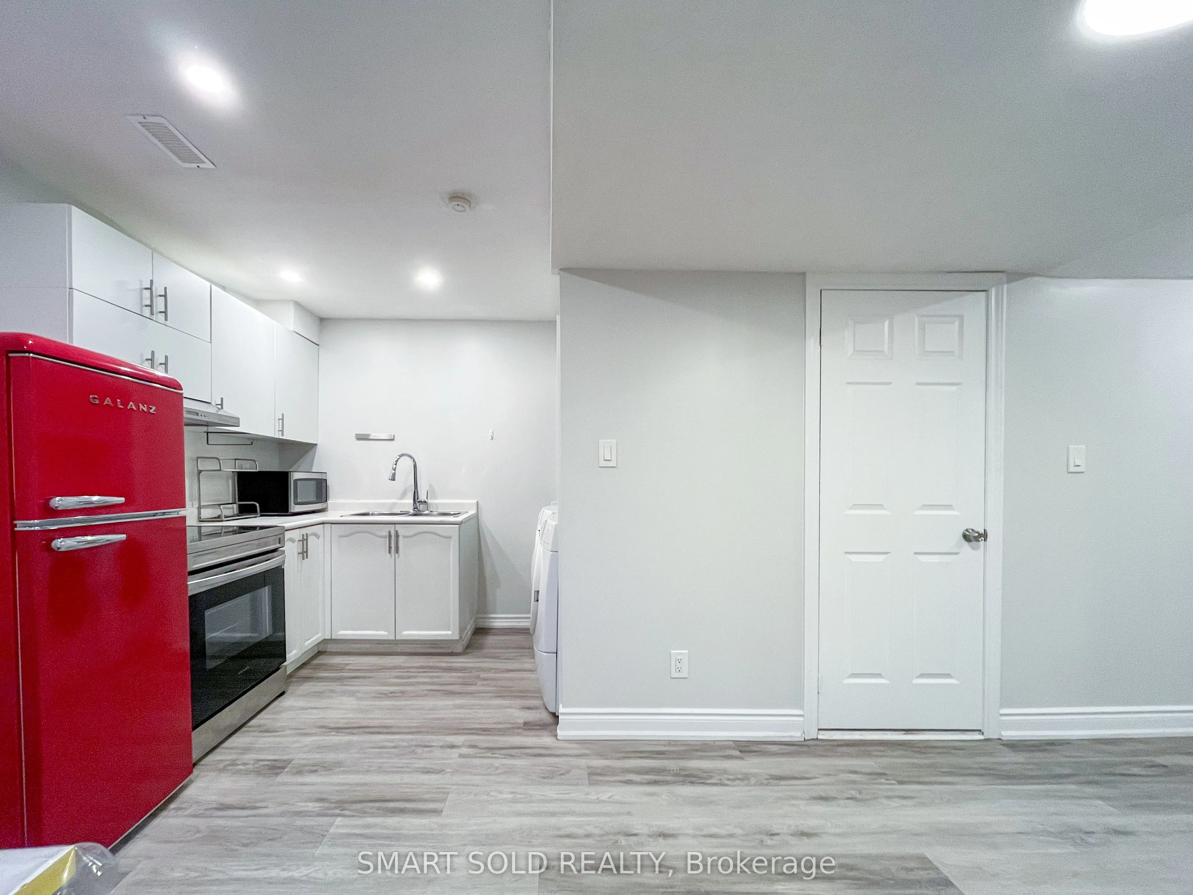 22 Vandervoort Drive, #Bsmt