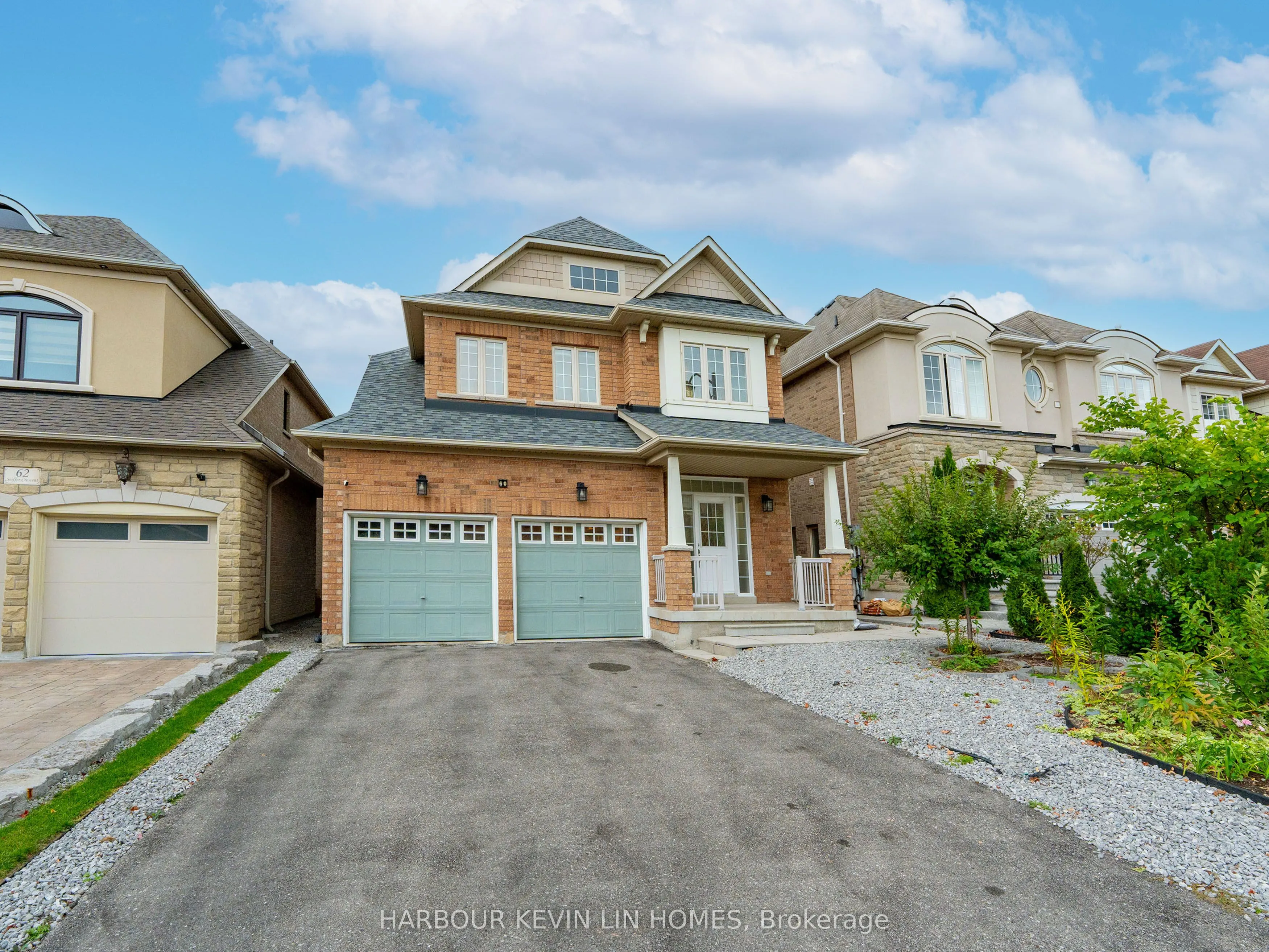 60 Seiffer Crescent