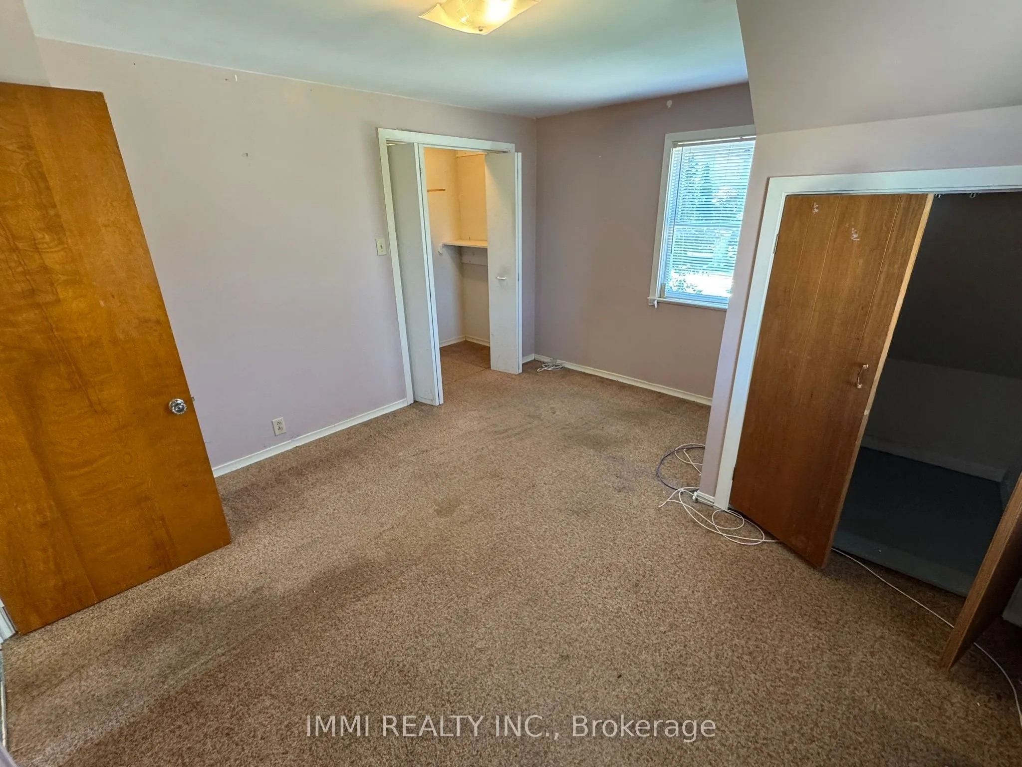 23 Yongeview Avenue