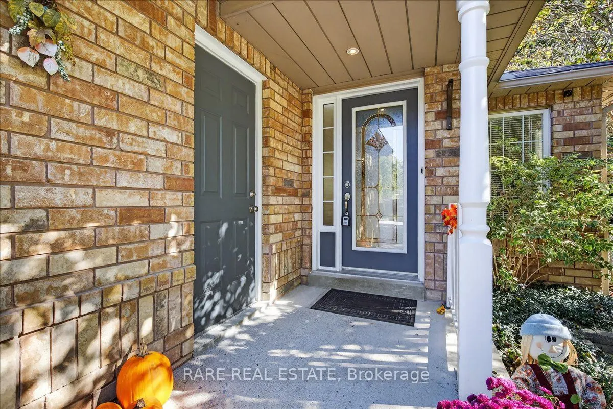 1069 Corrie Street