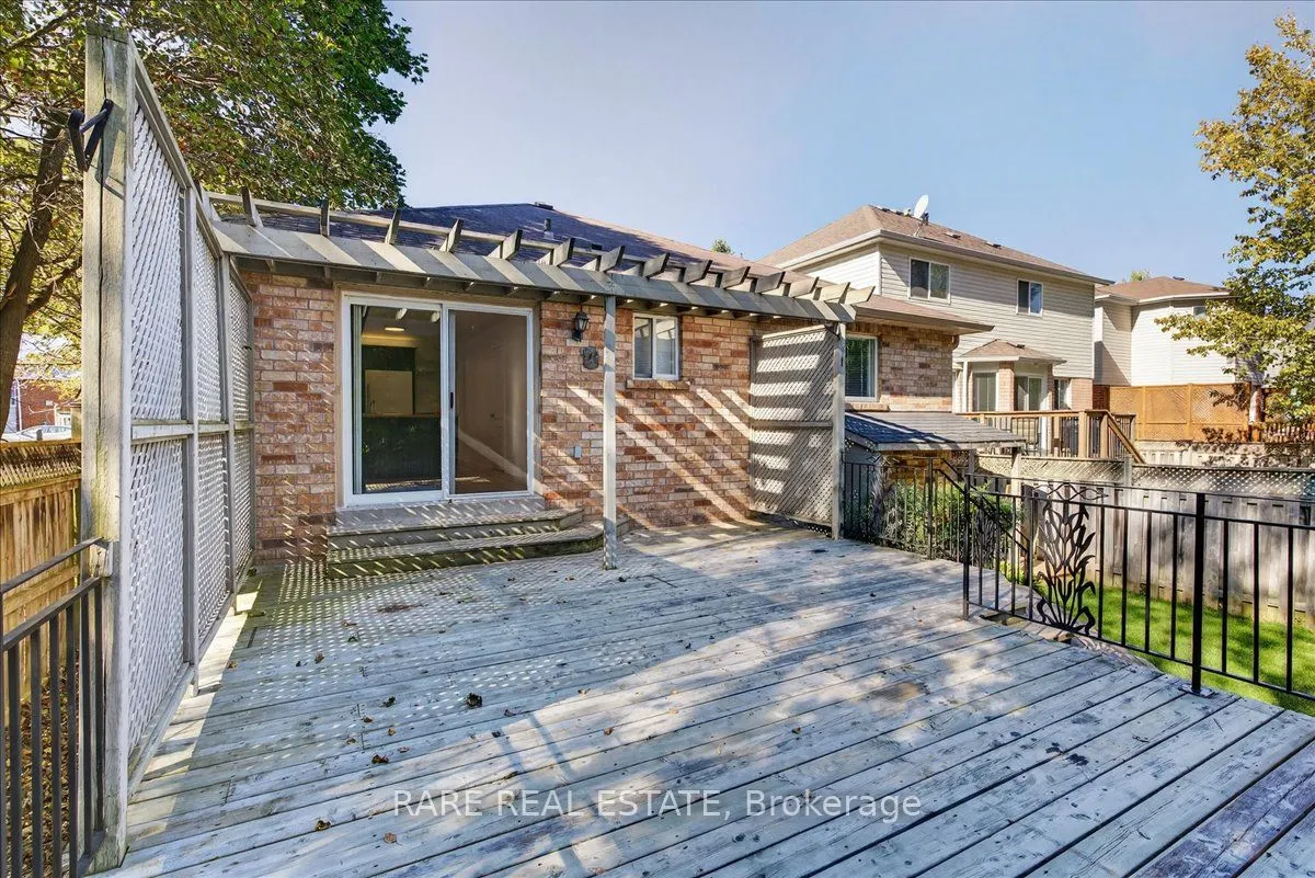 1069 Corrie Street
