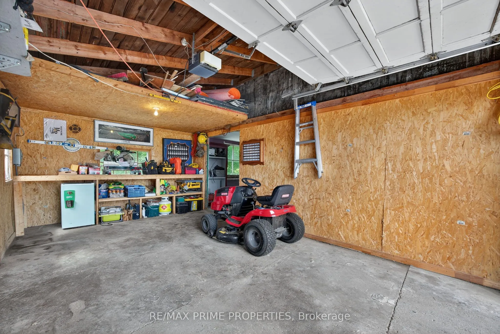 5670 Thomas Drive
