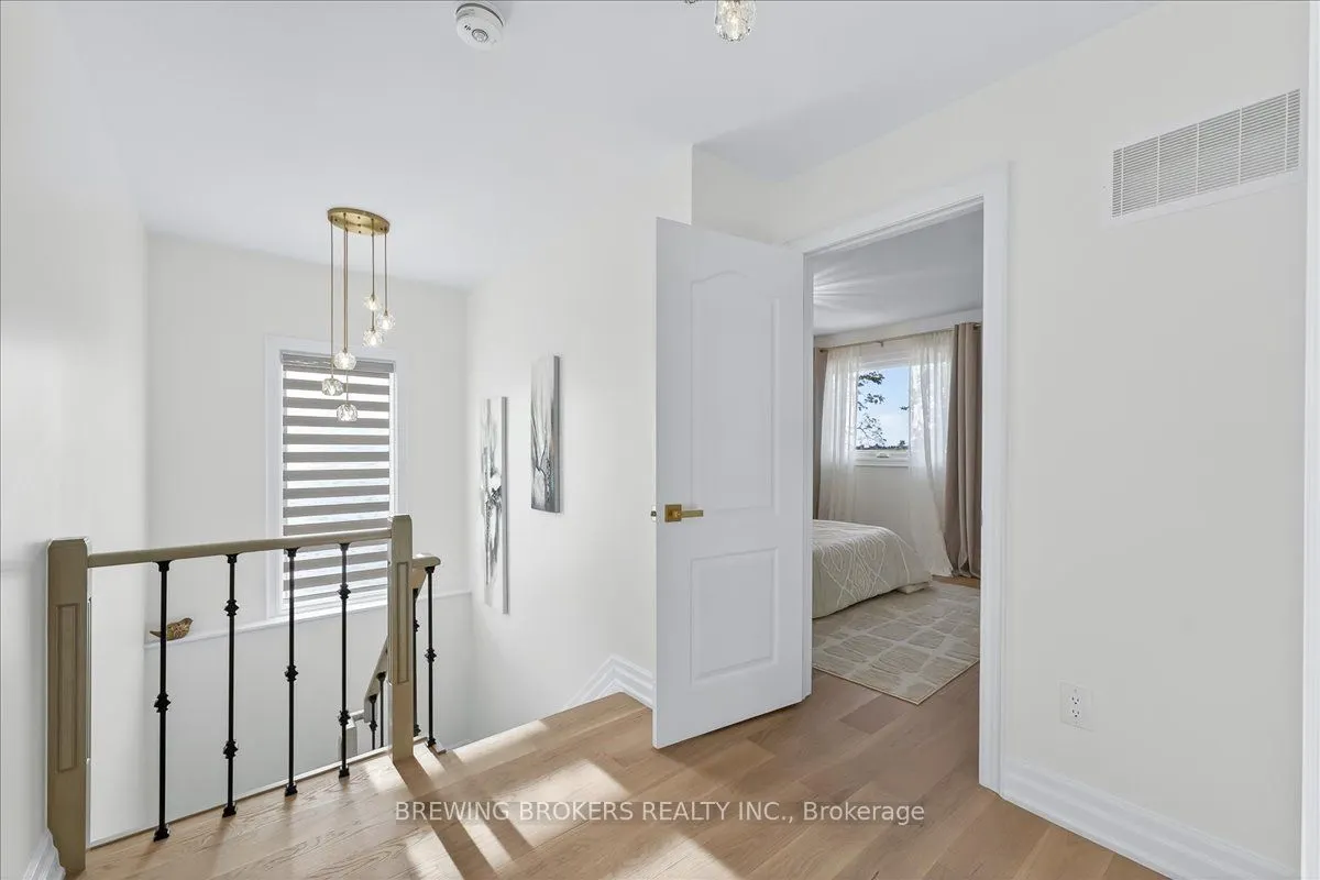 261 Nelson Crescent