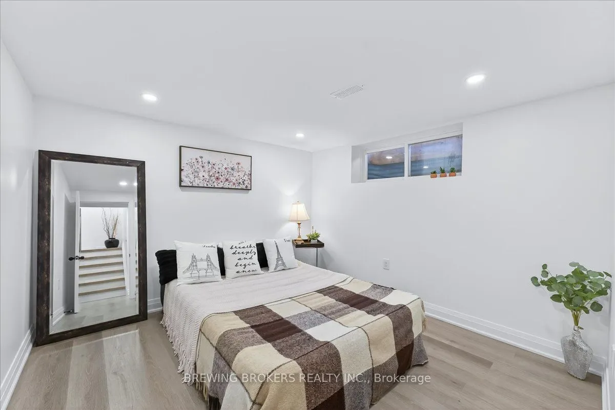 261 Nelson Crescent