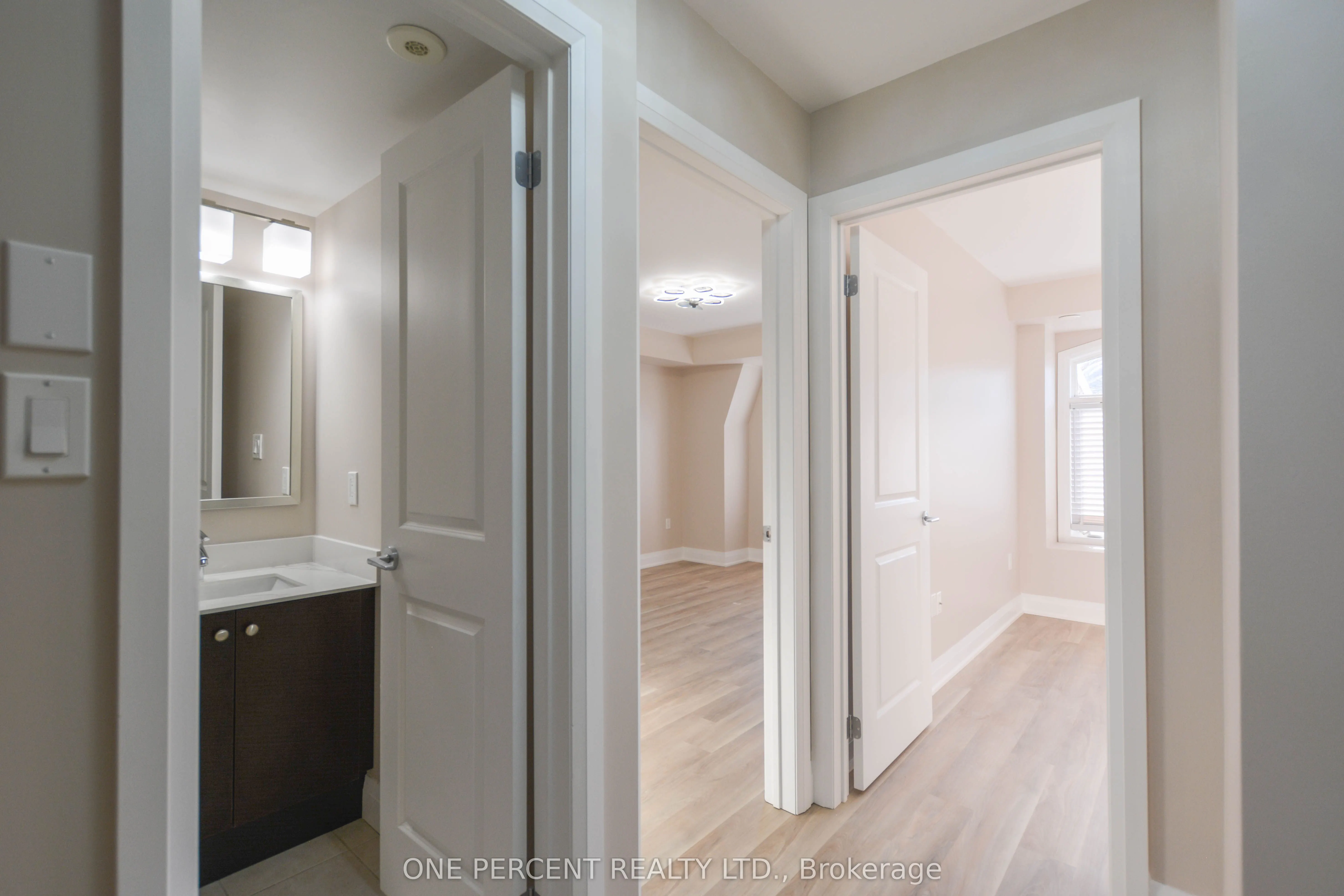 320 John Street, #201