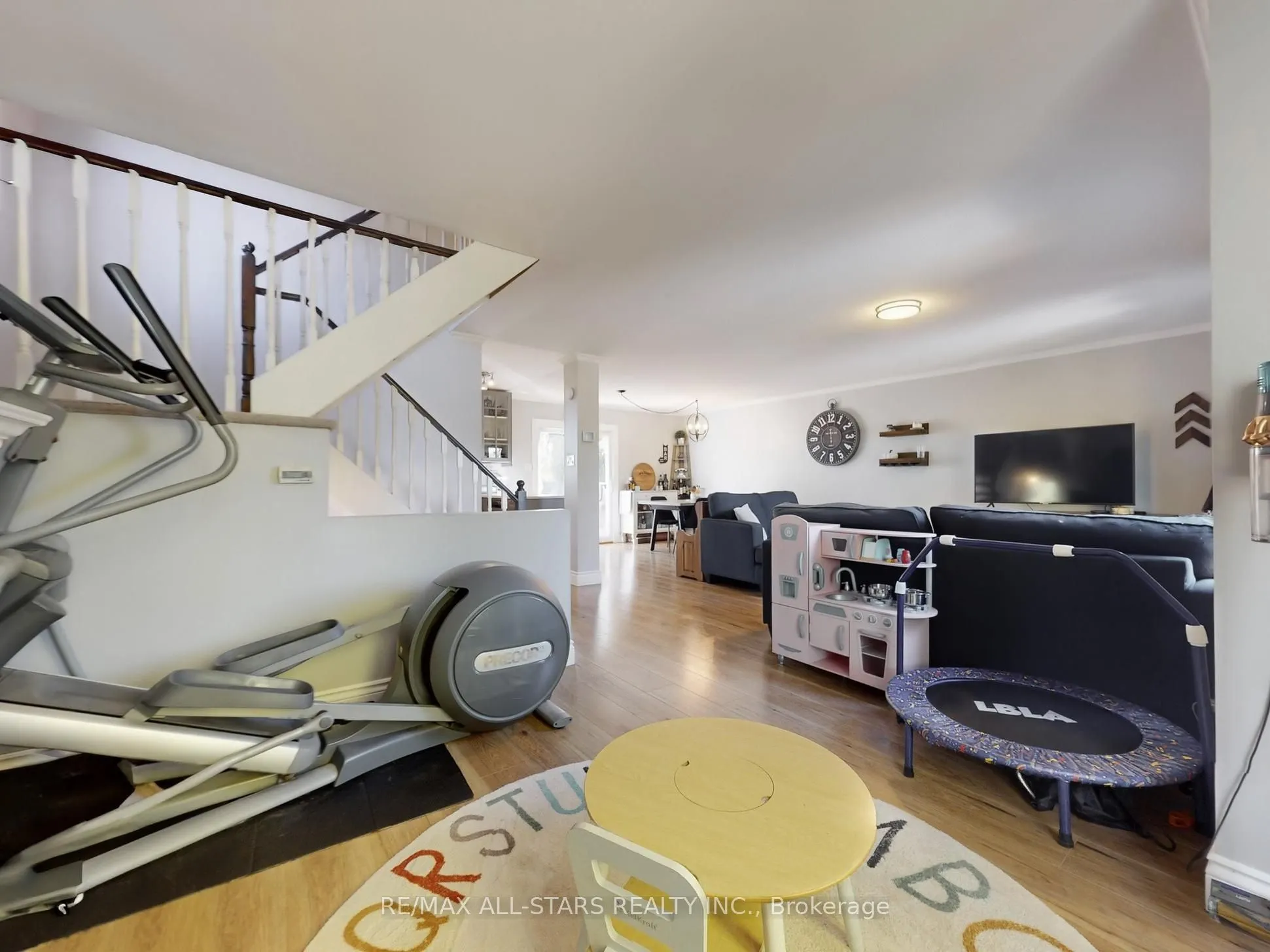 21 Annamaria Drive