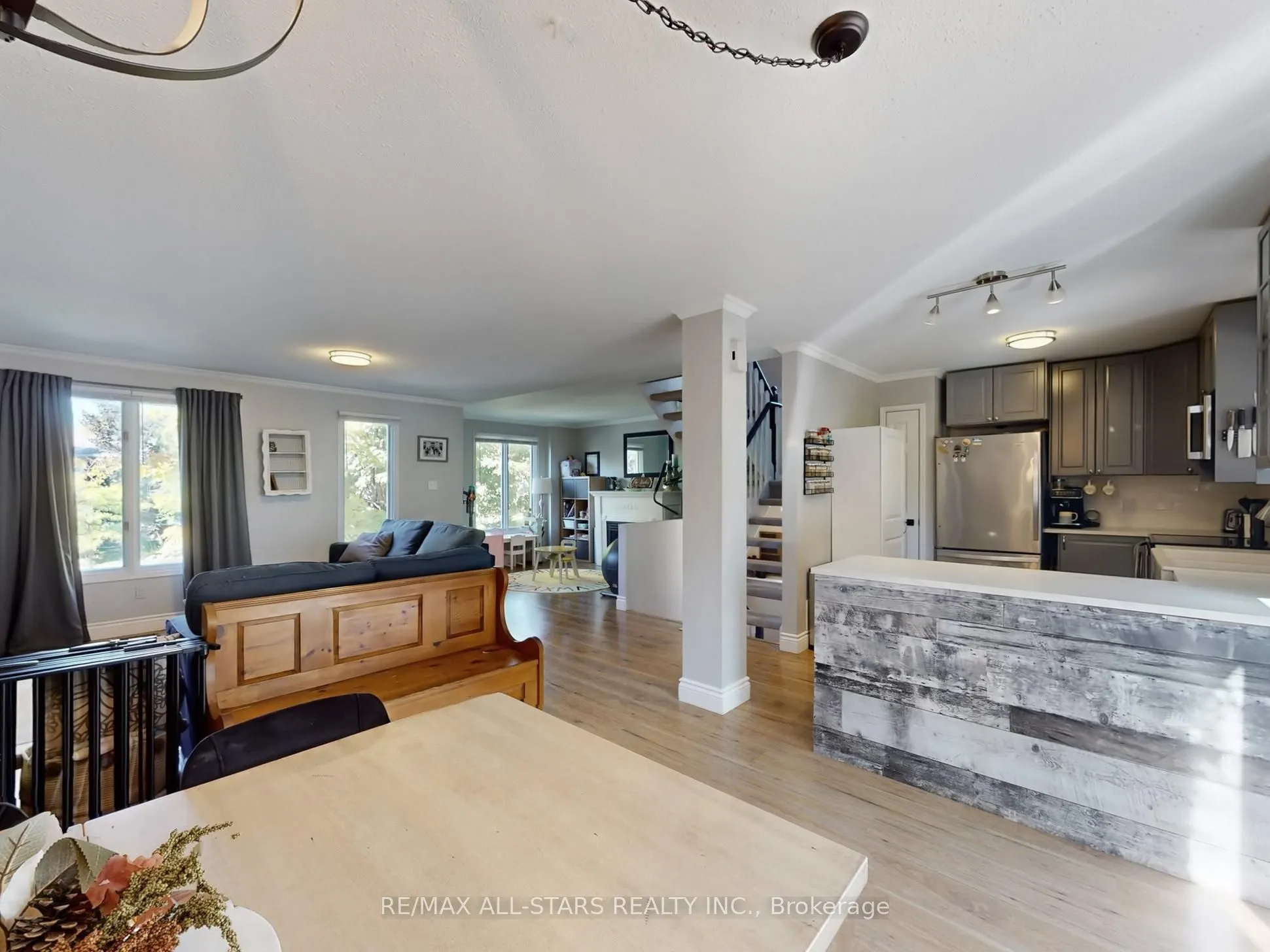 21 Annamaria Drive
