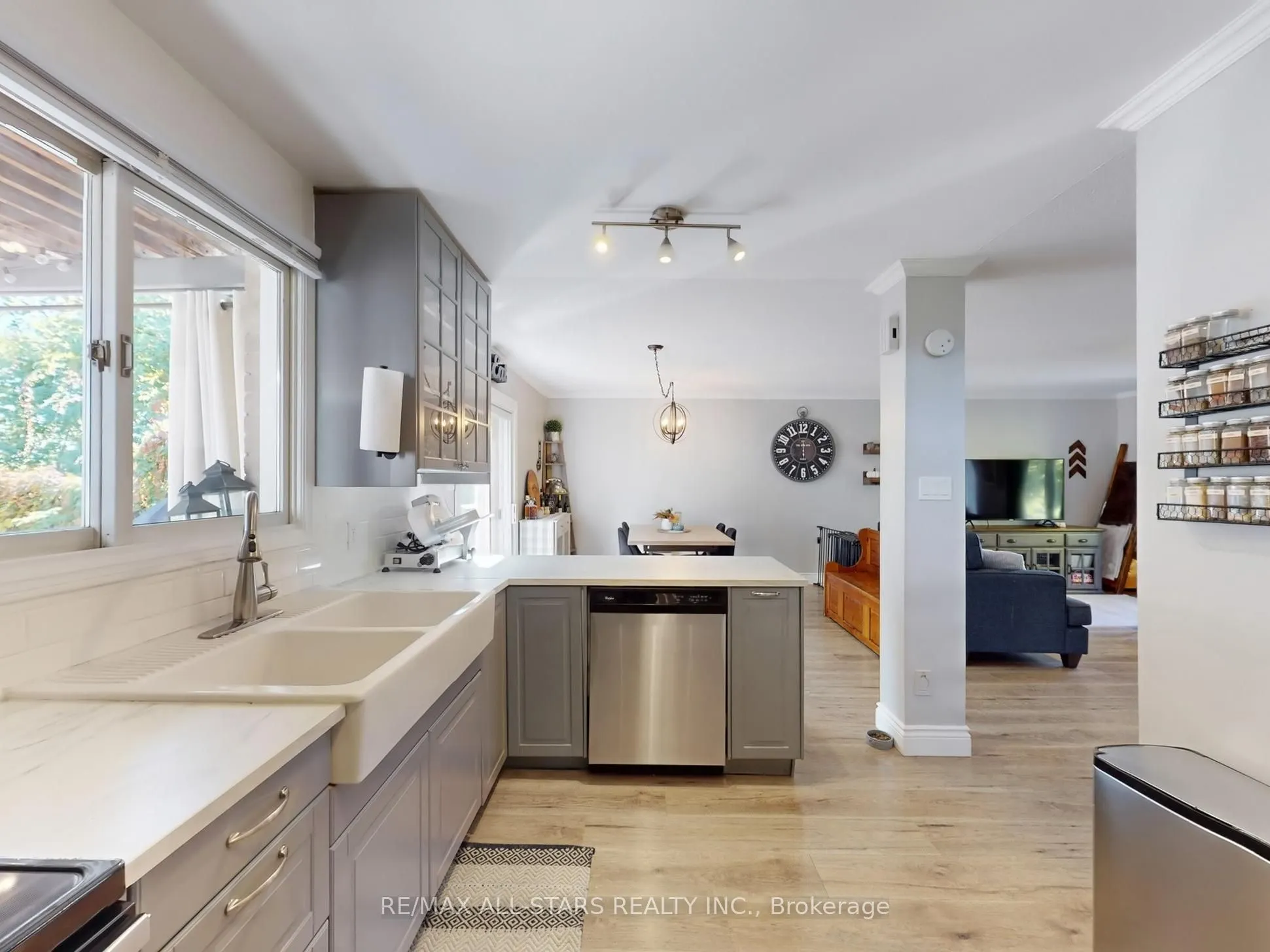 21 Annamaria Drive