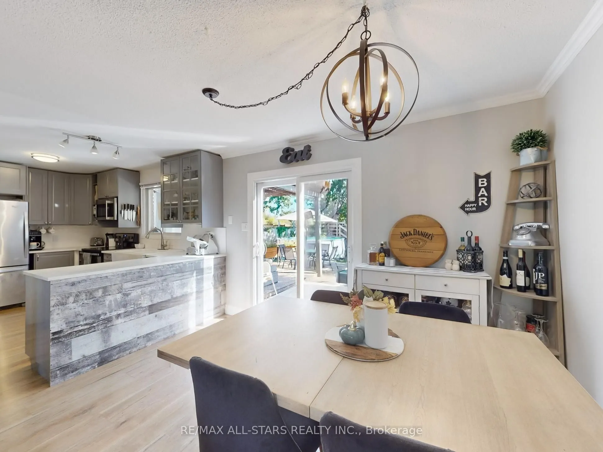 21 Annamaria Drive