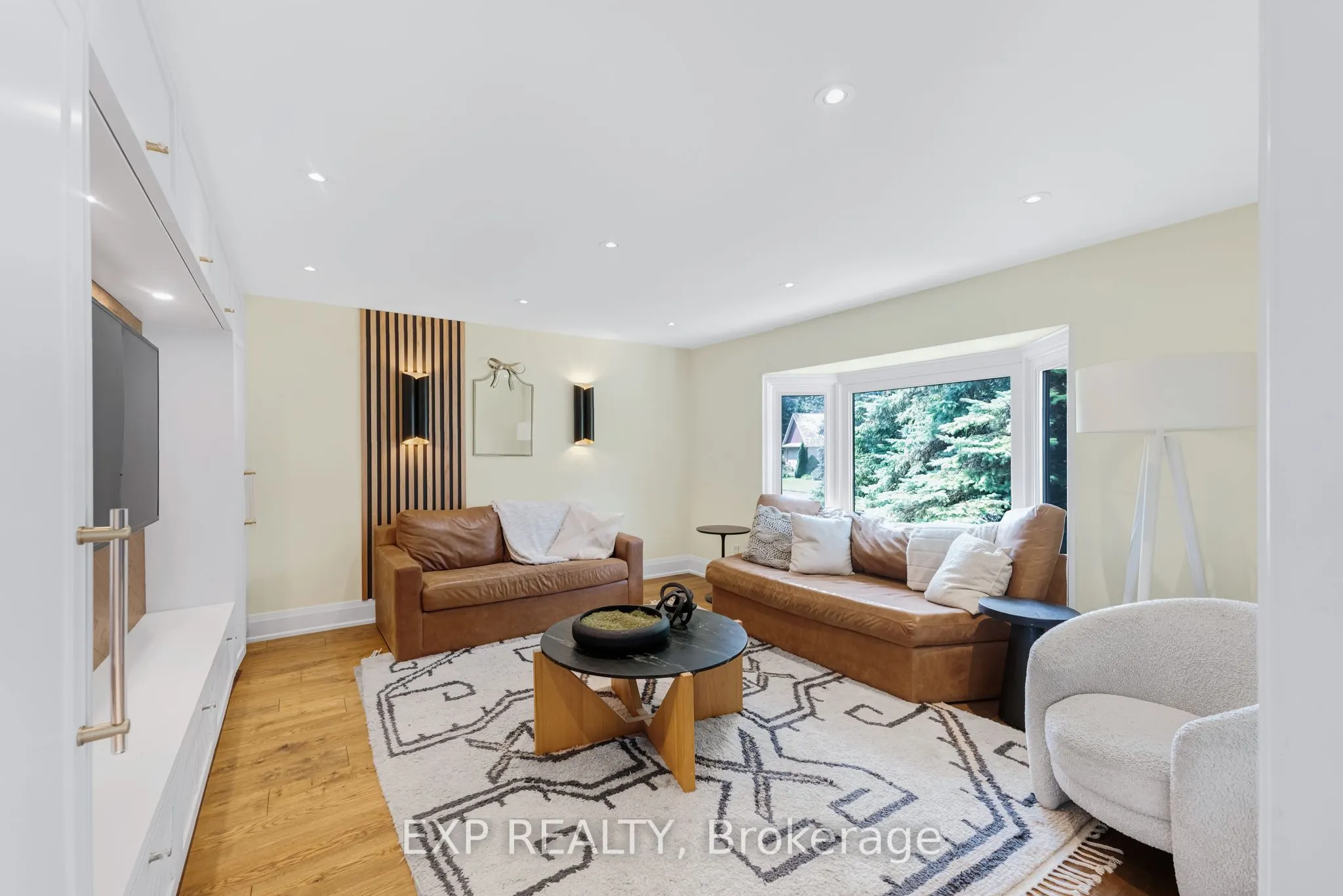 17 Chamberlain Court