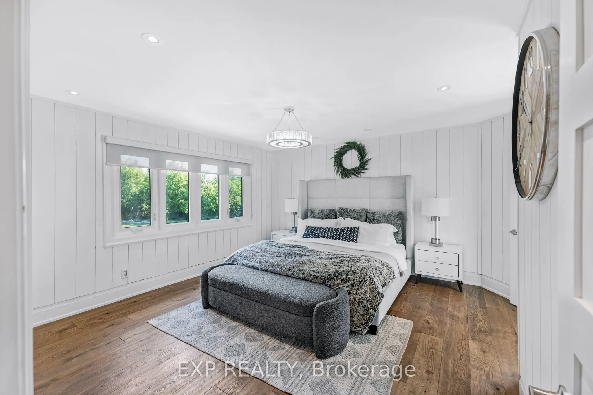 17 Chamberlain Court