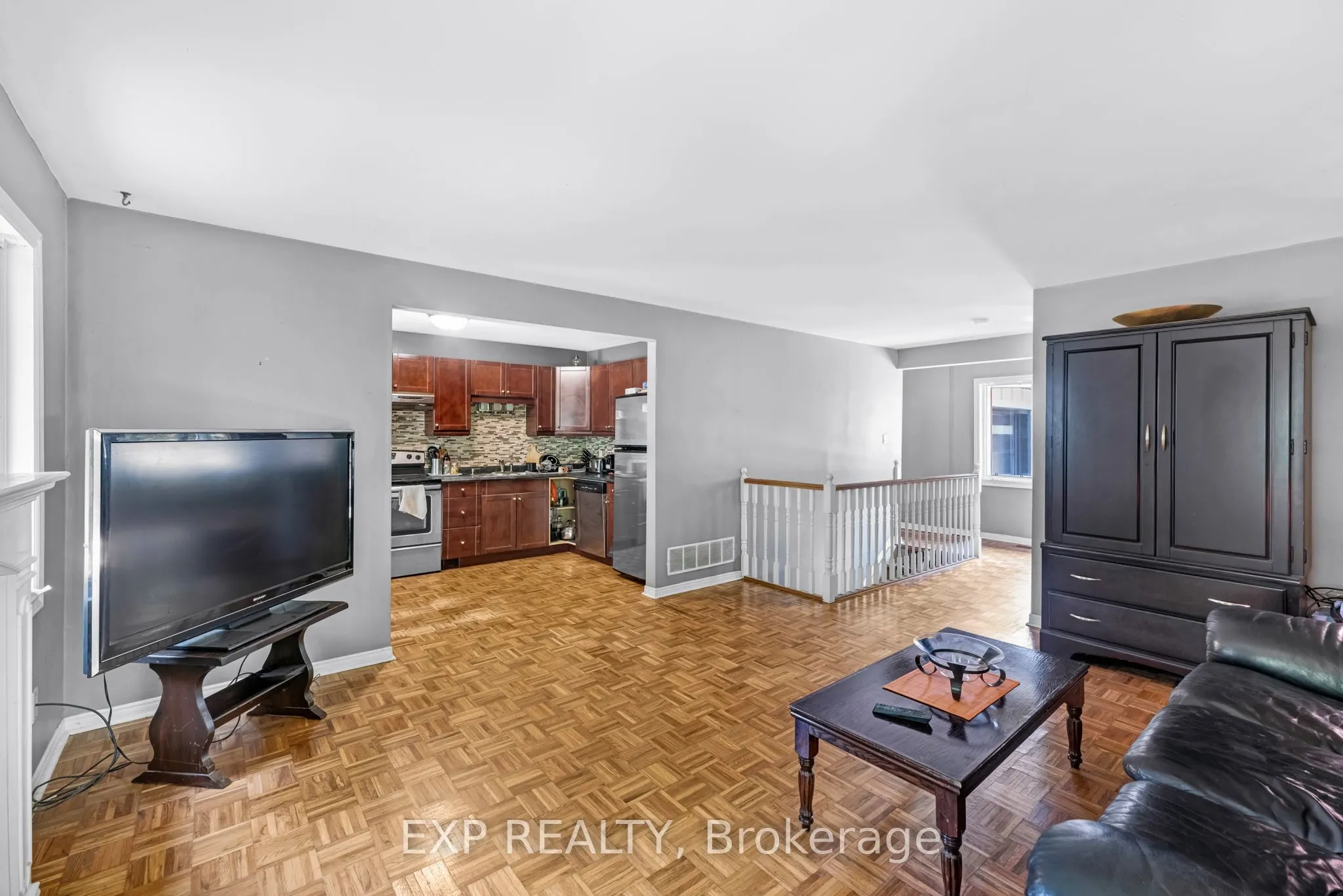 17 Chamberlain Court