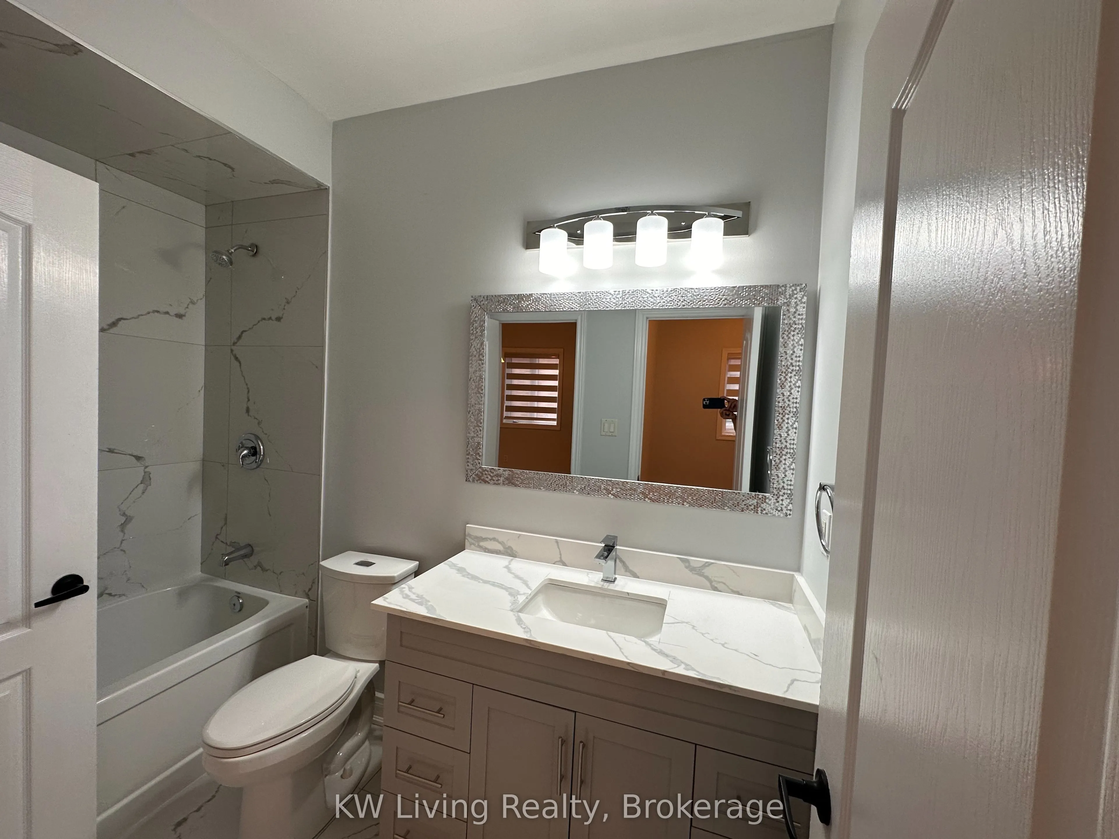 225 Lormel Gate, #Main
