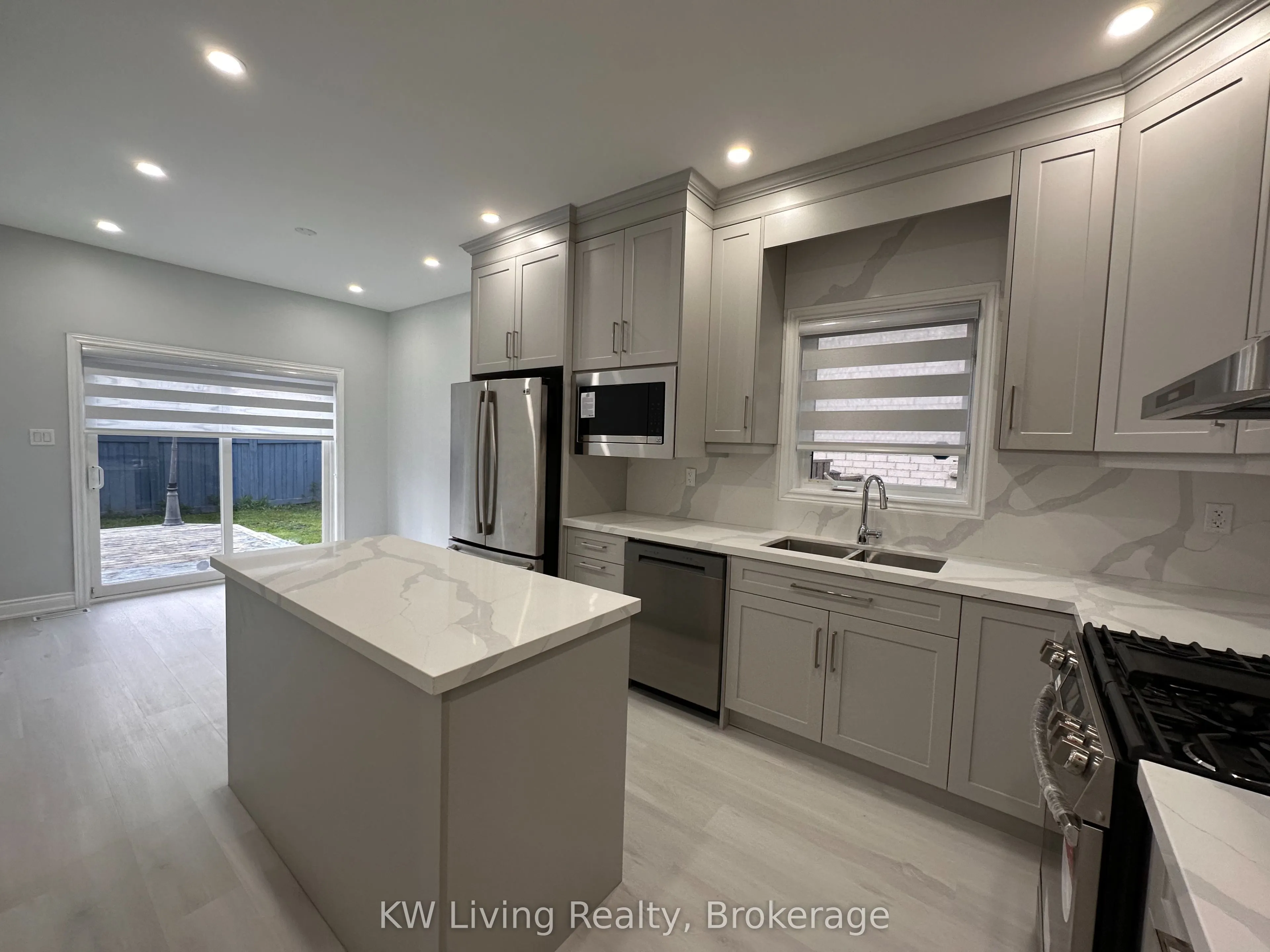 225 Lormel Gate, #Main
