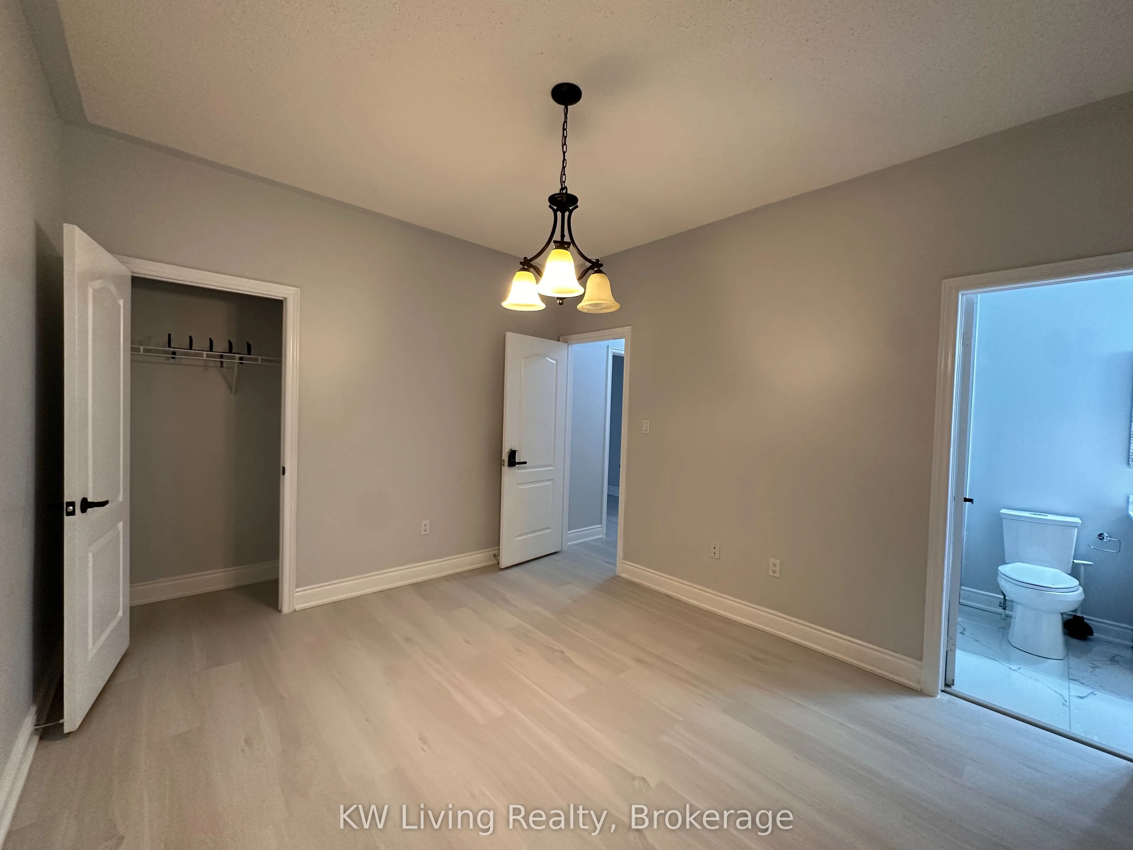 225 Lormel Gate, #Main
