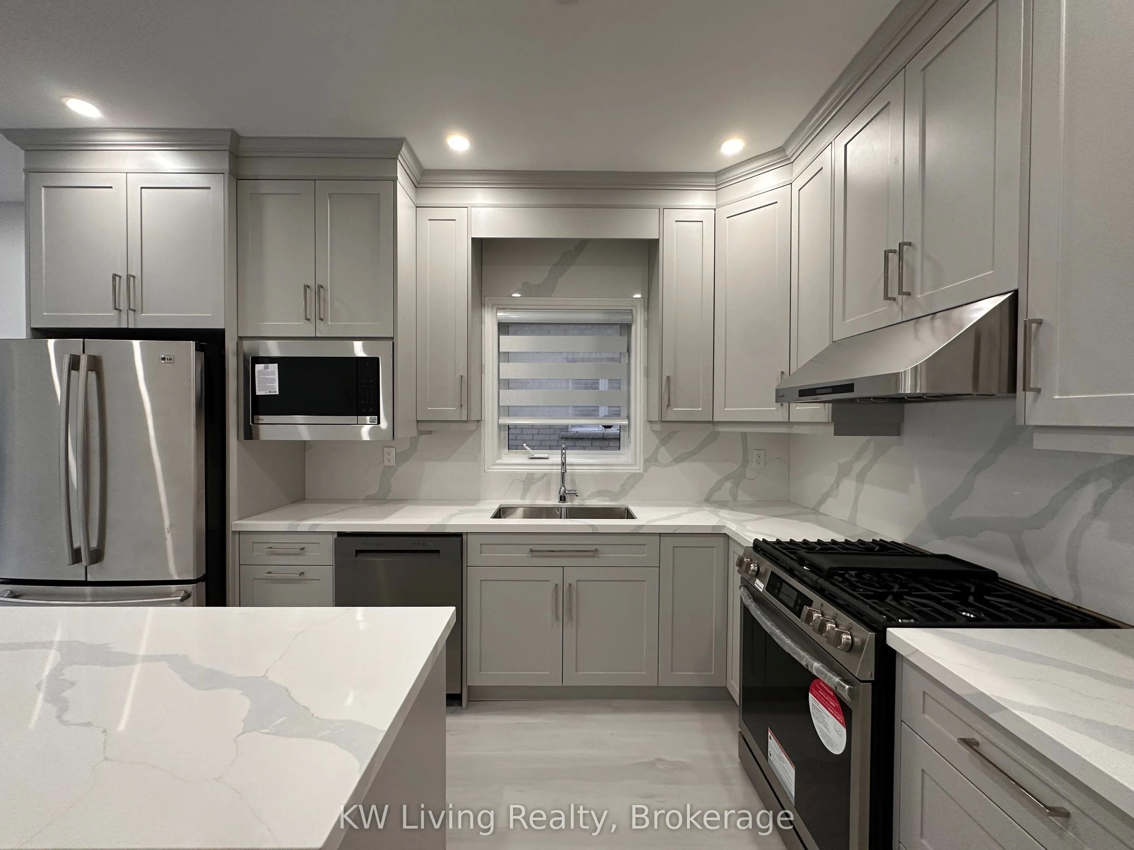 225 Lormel Gate, #Main