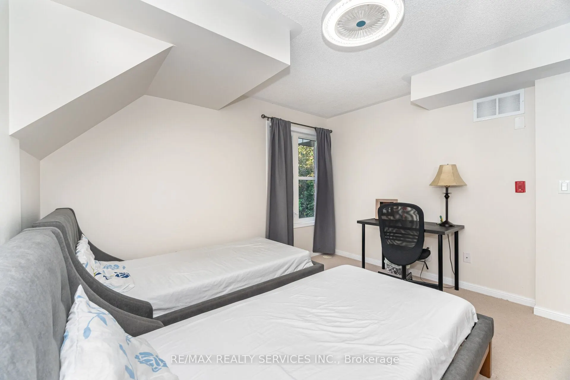 9589 Keele Street, #106