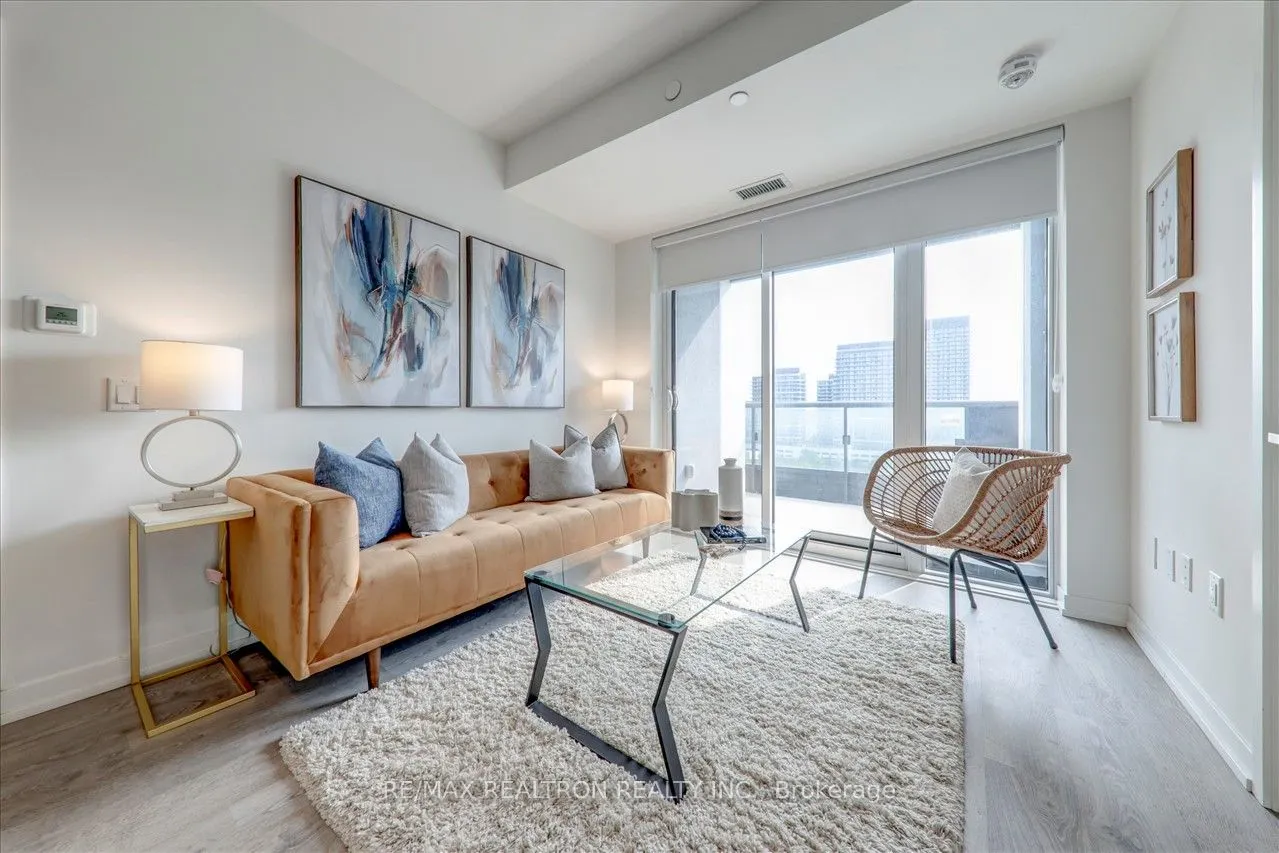 8868 Yonge Street, #1505E