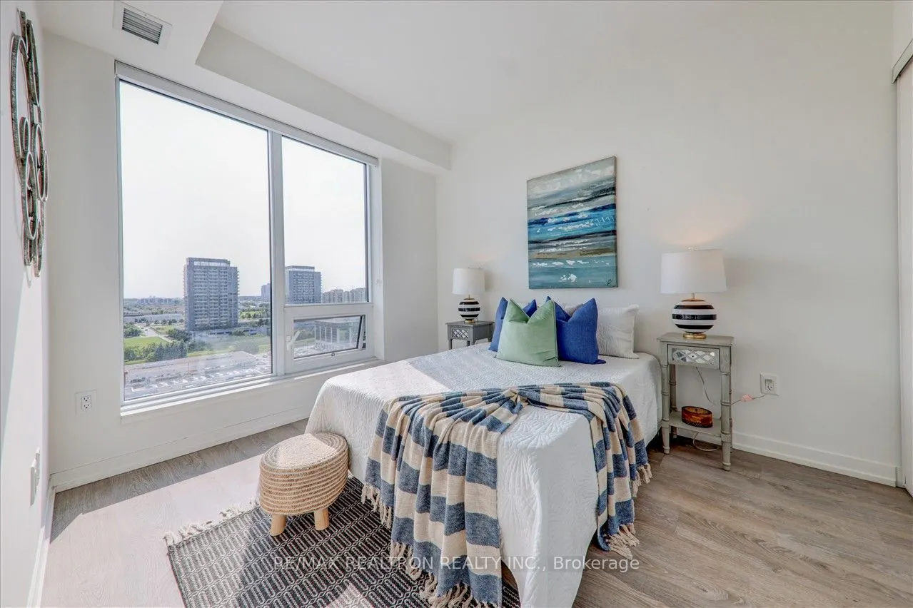 8868 Yonge Street, #1505E