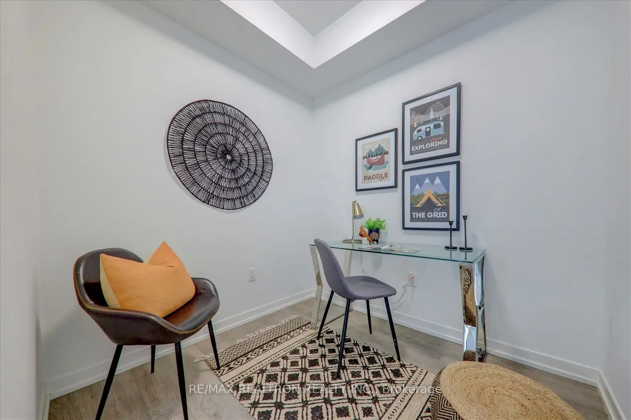 8868 Yonge Street, #1505E
