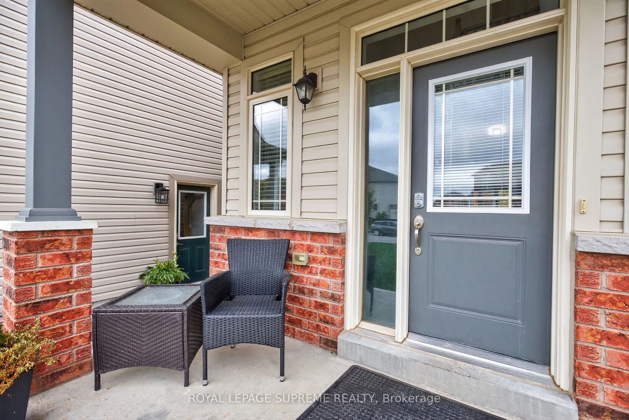 28 Mandley Street