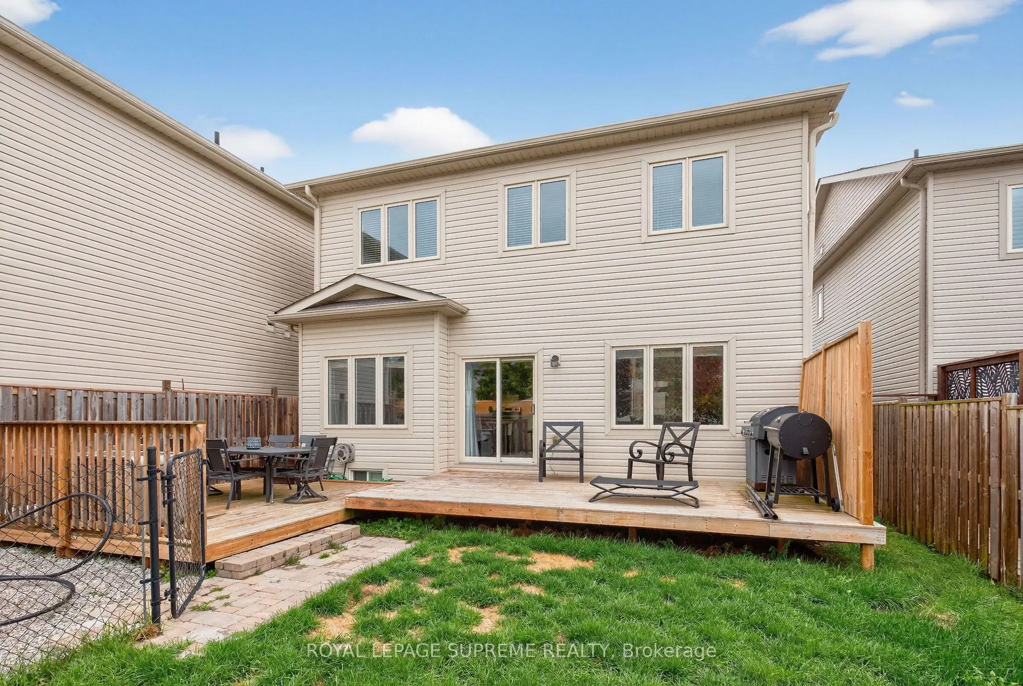 28 Mandley Street