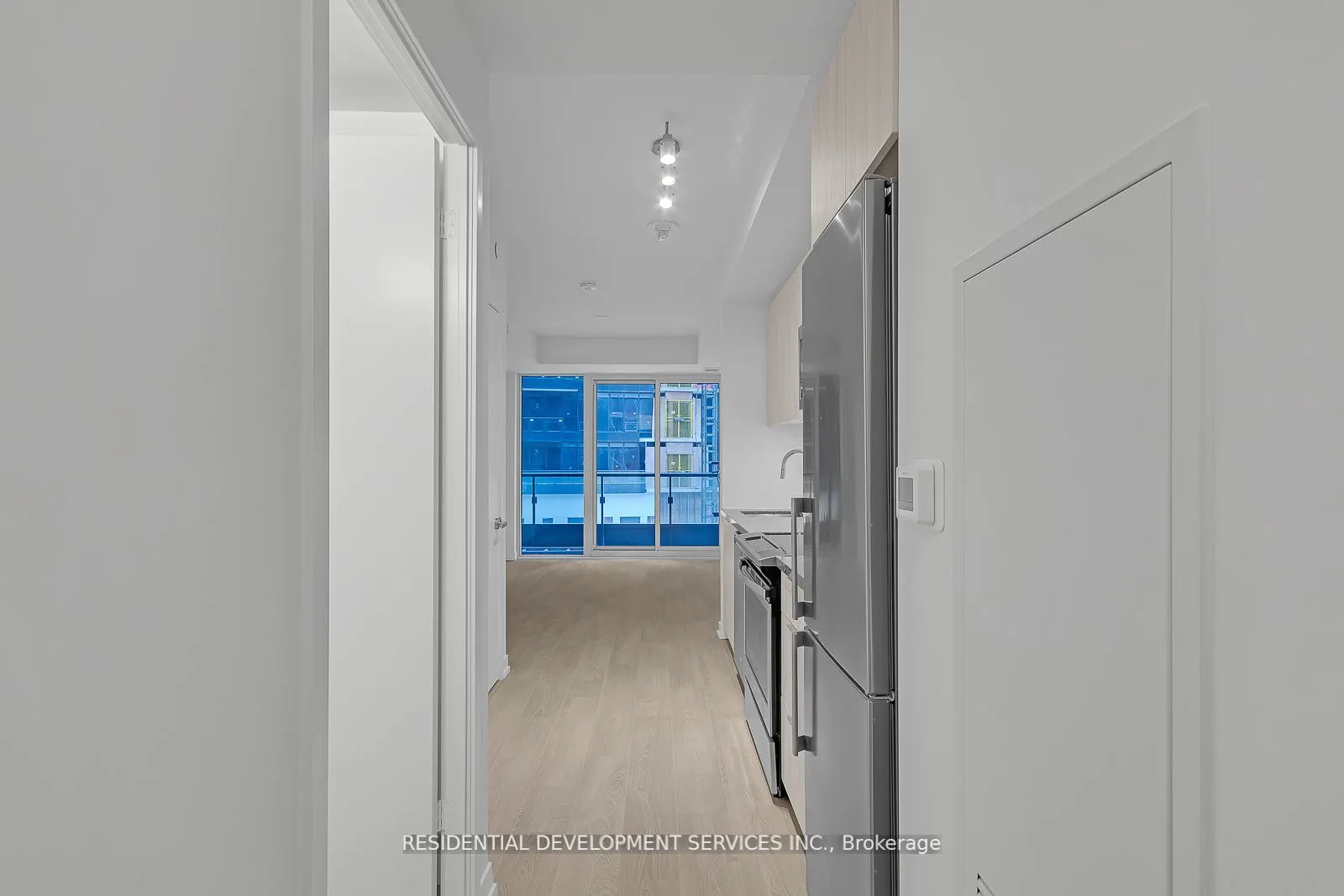 8868 Yonge Street, #202E