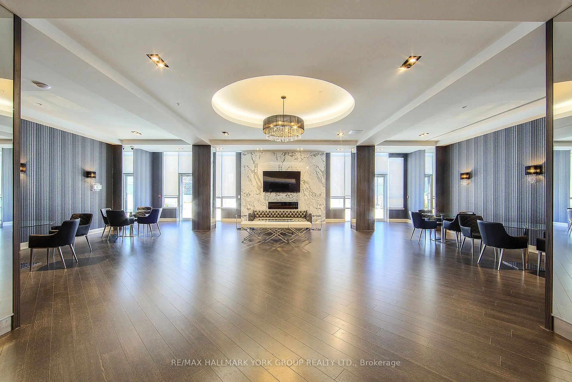 85 North Park Road, #602