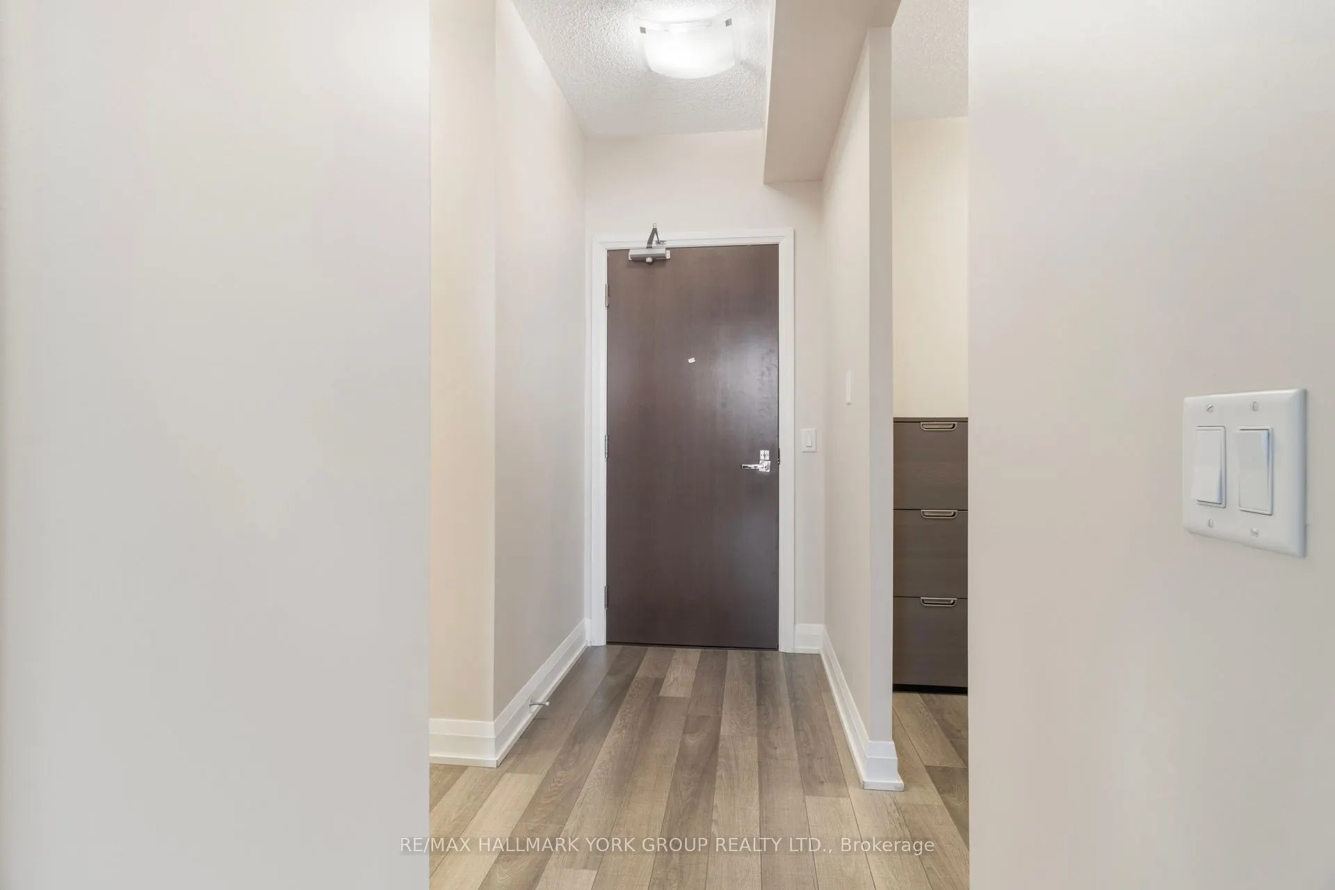 85 North Park Road, #602