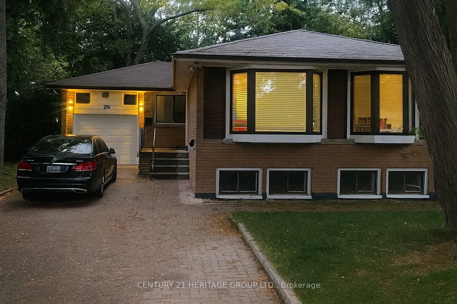 39 Cartier Crescent, #Bsmt