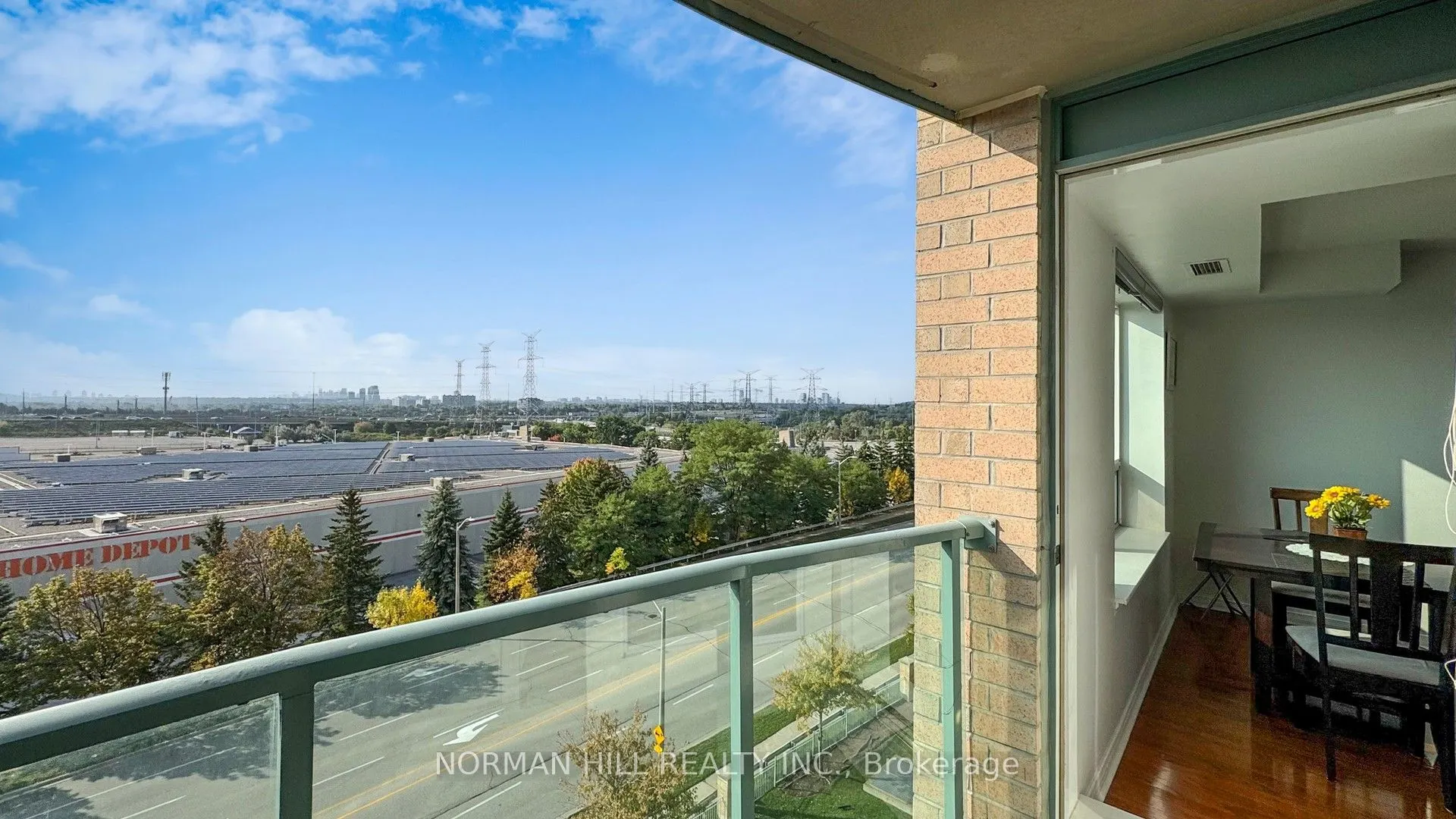 23 Oneida Crescent, #706