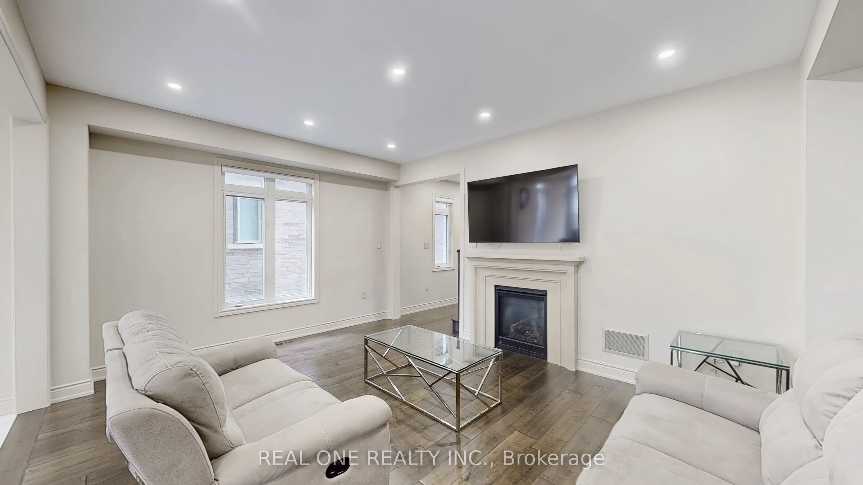 193 Cranbrook Crescent